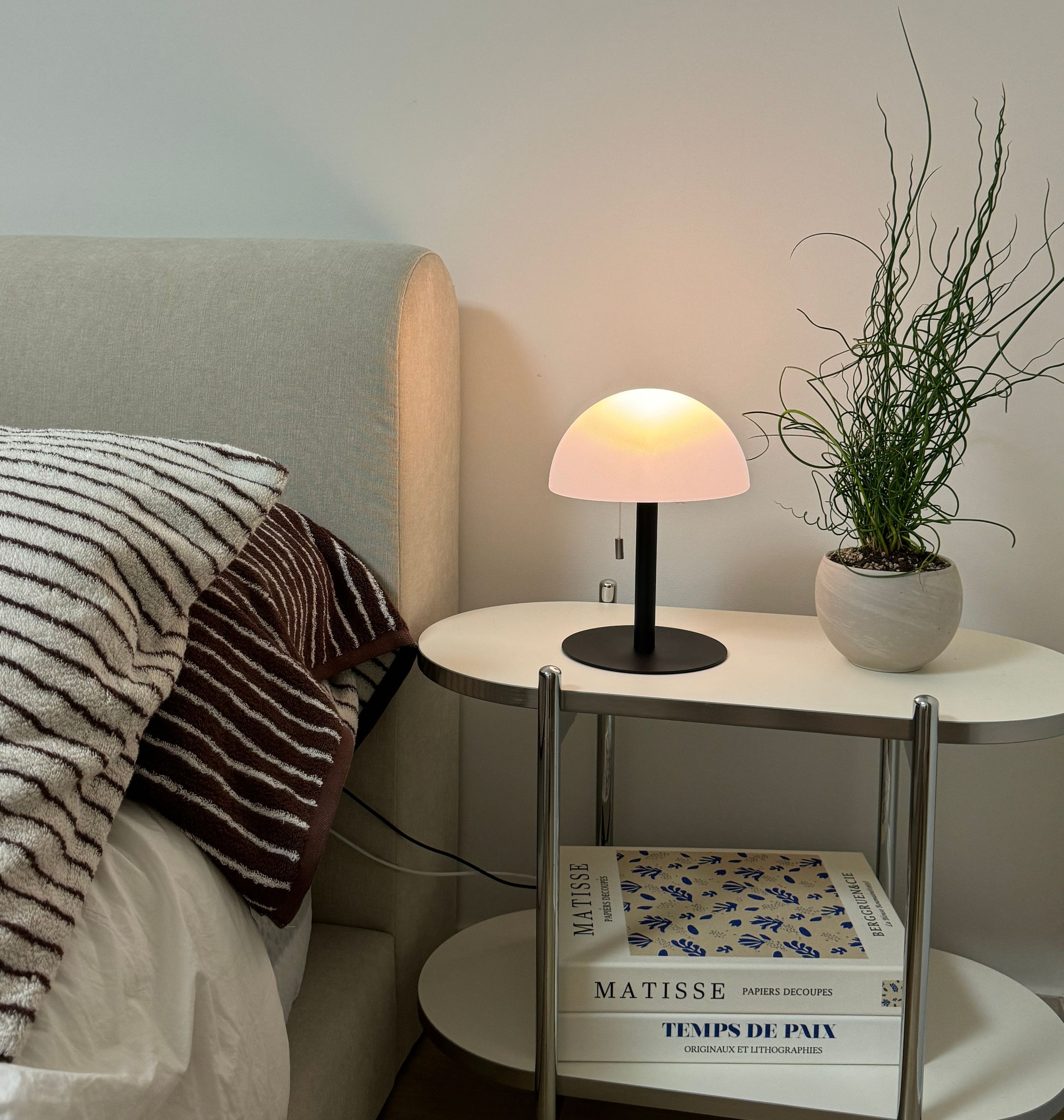 Mid-Century Round Two-Tier Side Table user photo