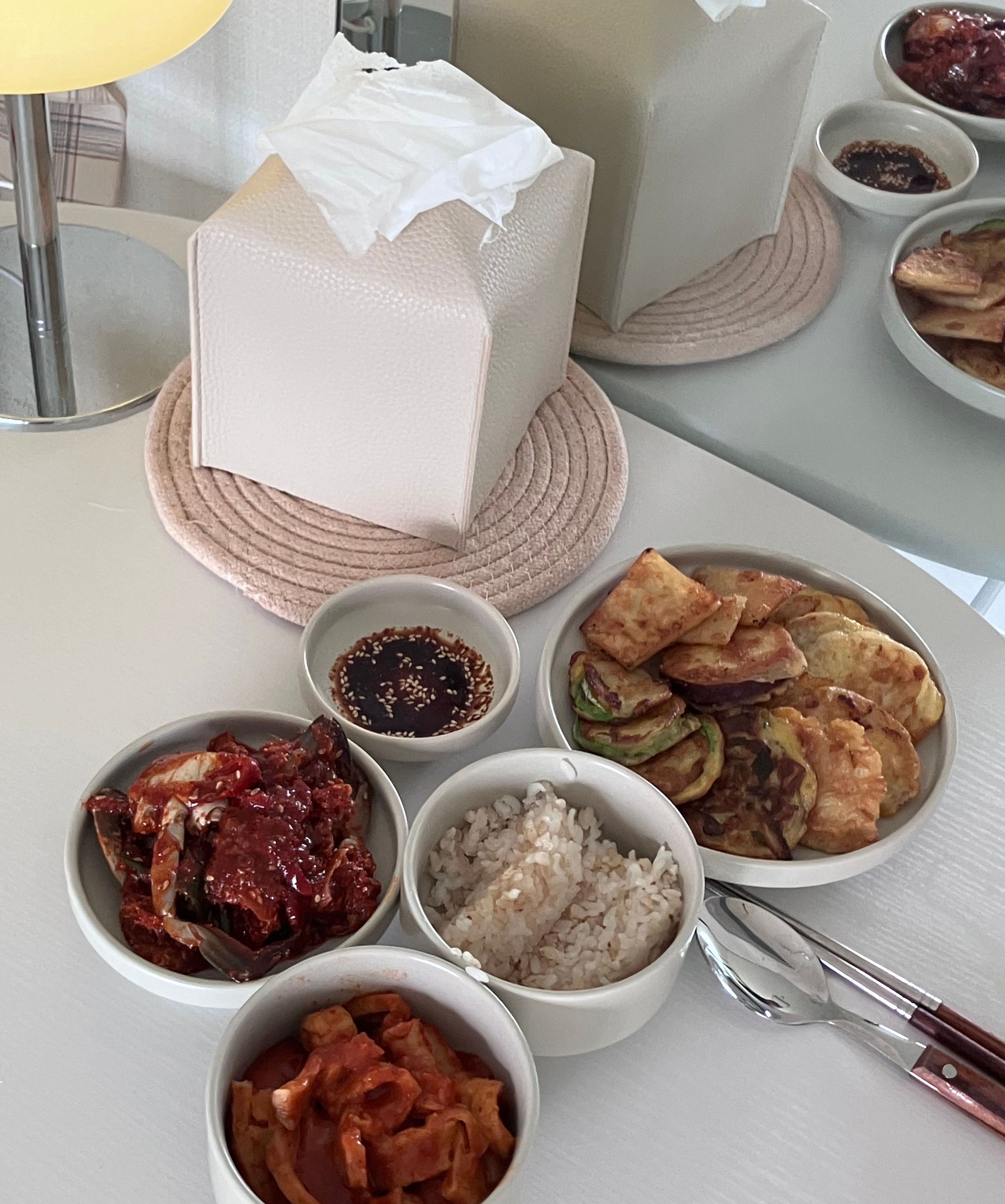 Minimal Mood Ceramic Dinnerware Set (6-24 pieces) user photo