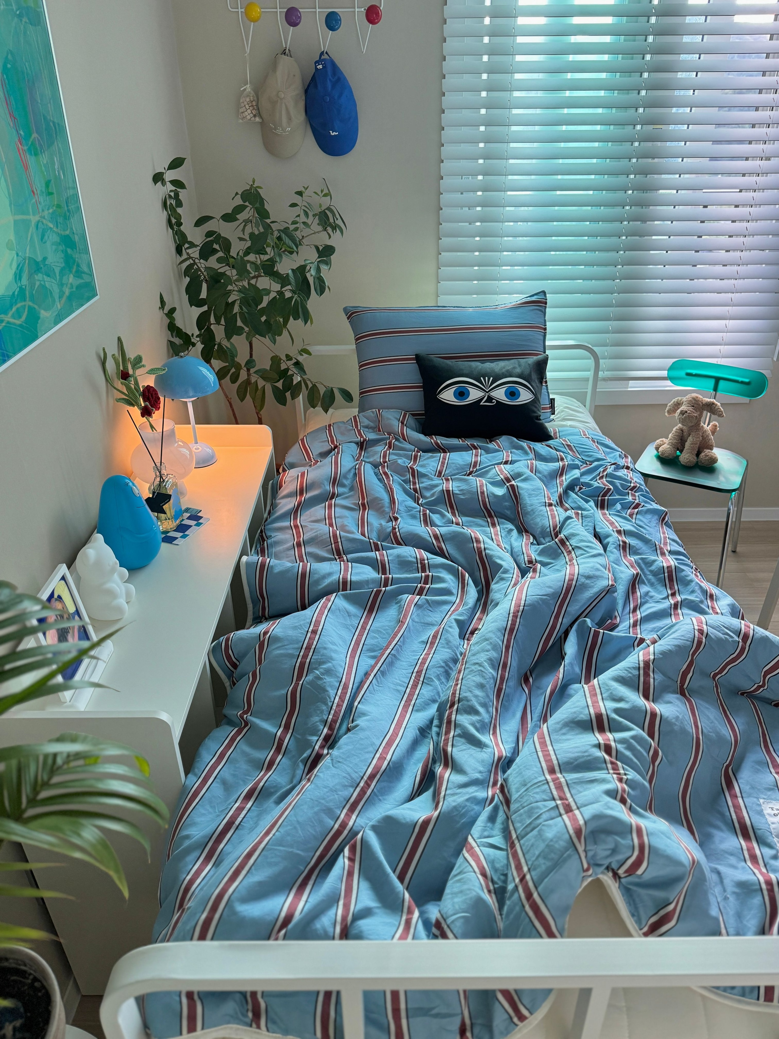 Deep Sleep Stripe All Season Comforter Set user photo