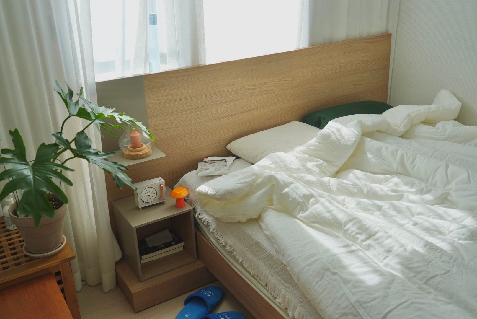 Soft Velvet Home Slippers - Set of 2 user photo