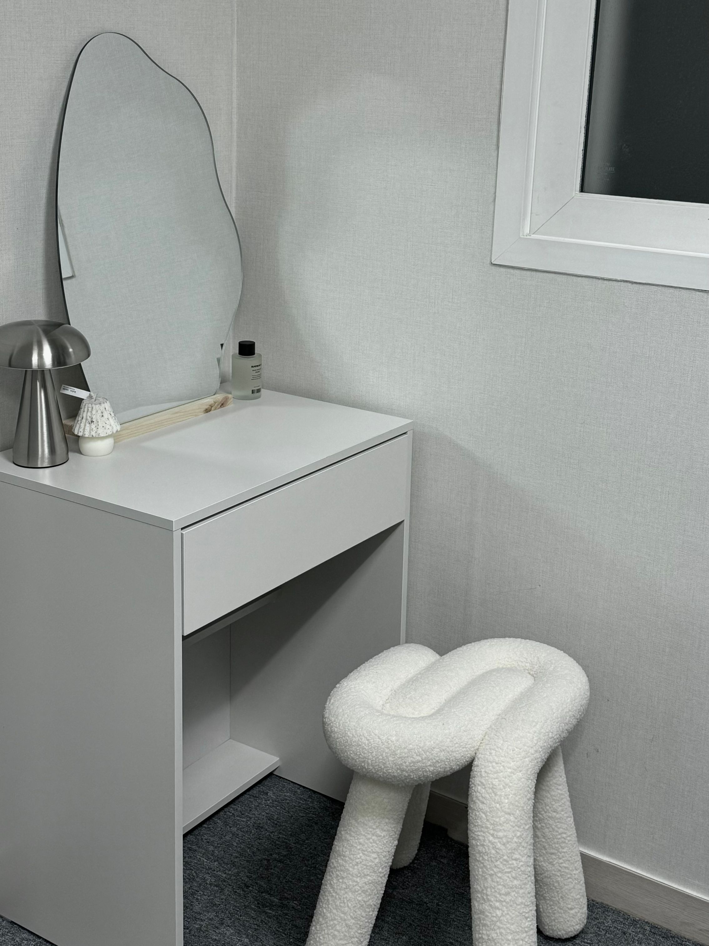 Cone Base Cordless Table Lamp user photo