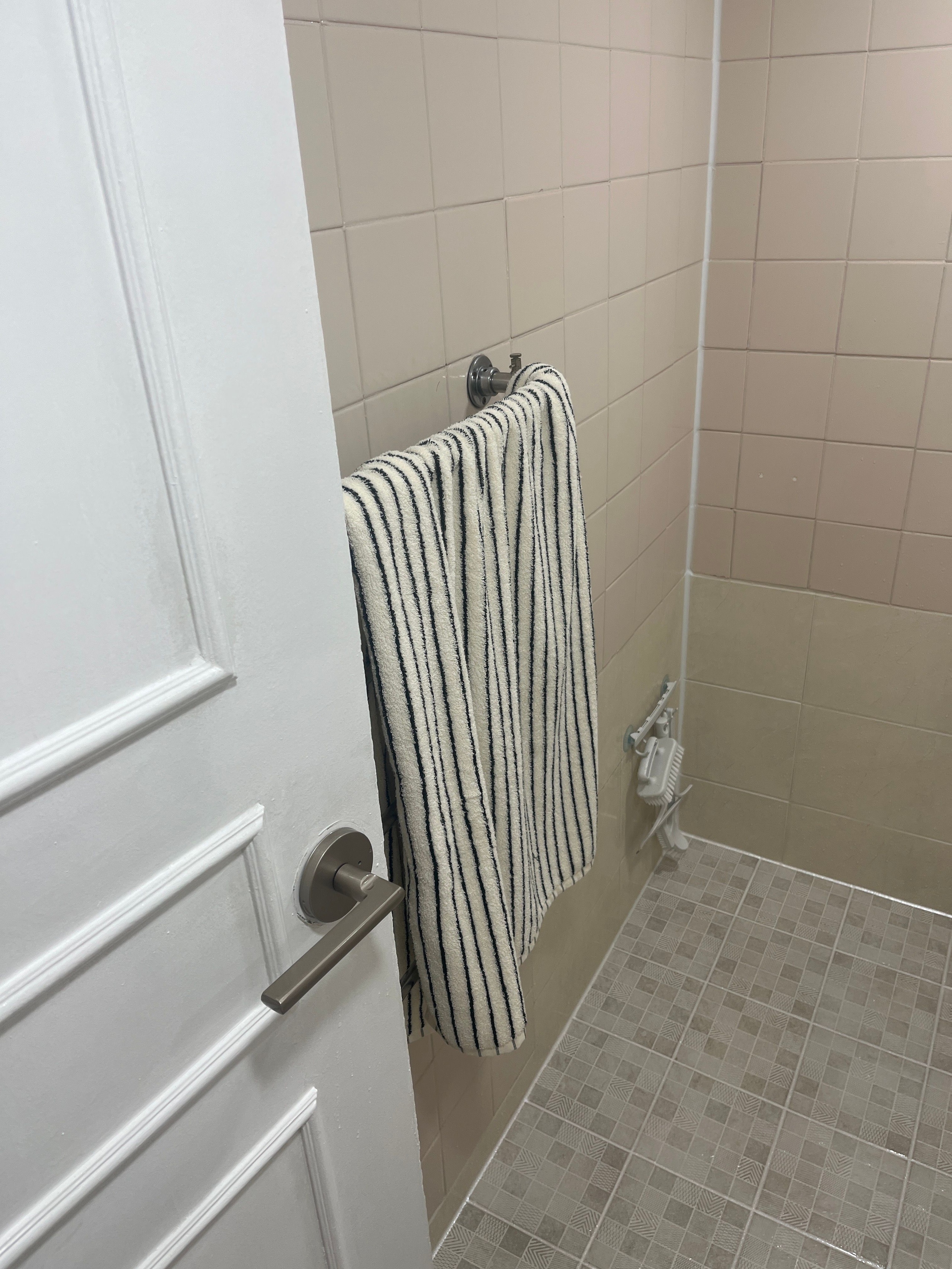 Cotton Modern Stripe Oversized Bath & Beach Towel user photo