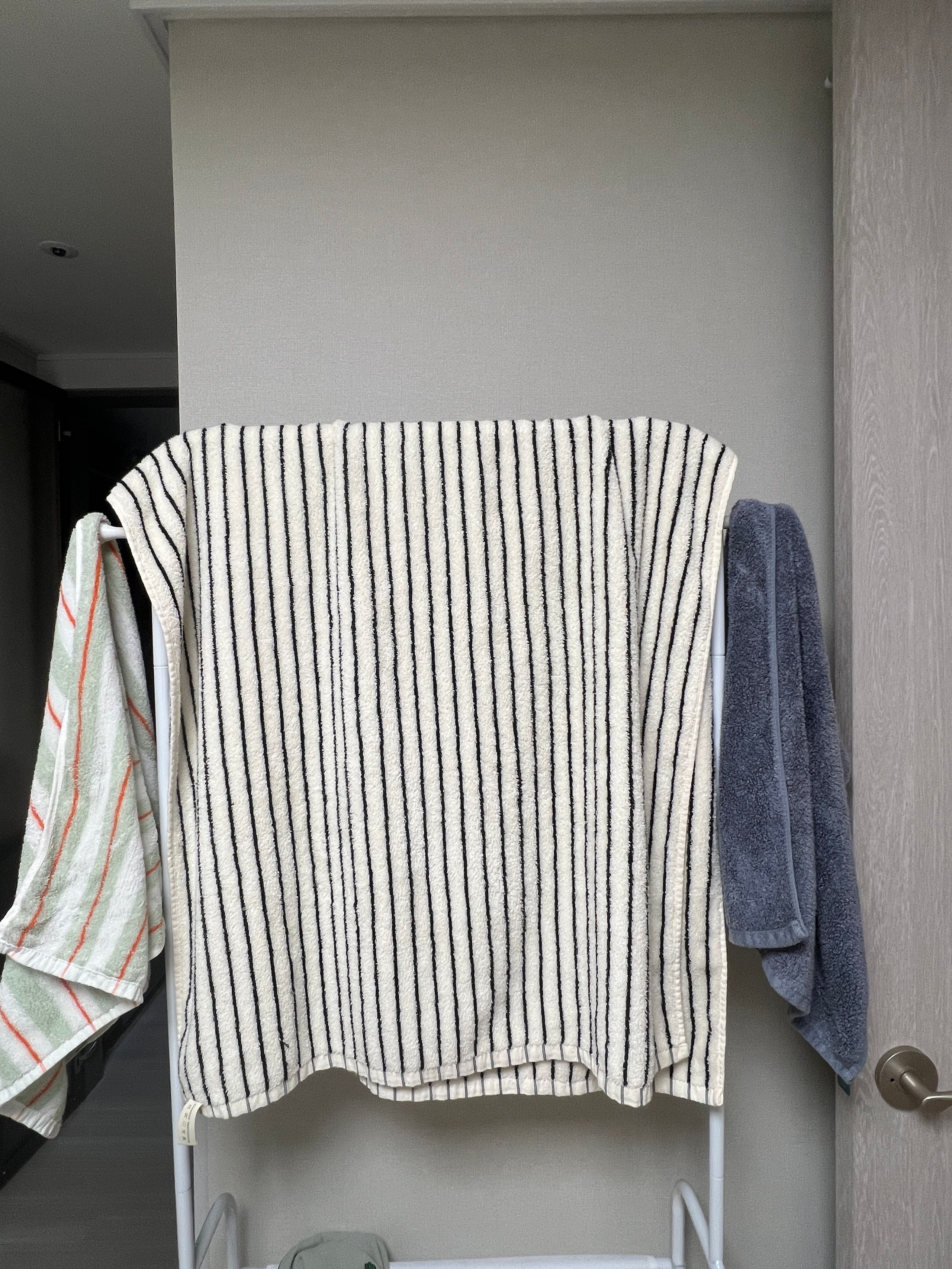 Cotton Modern Stripe Oversized Bath & Beach Towel user photo
