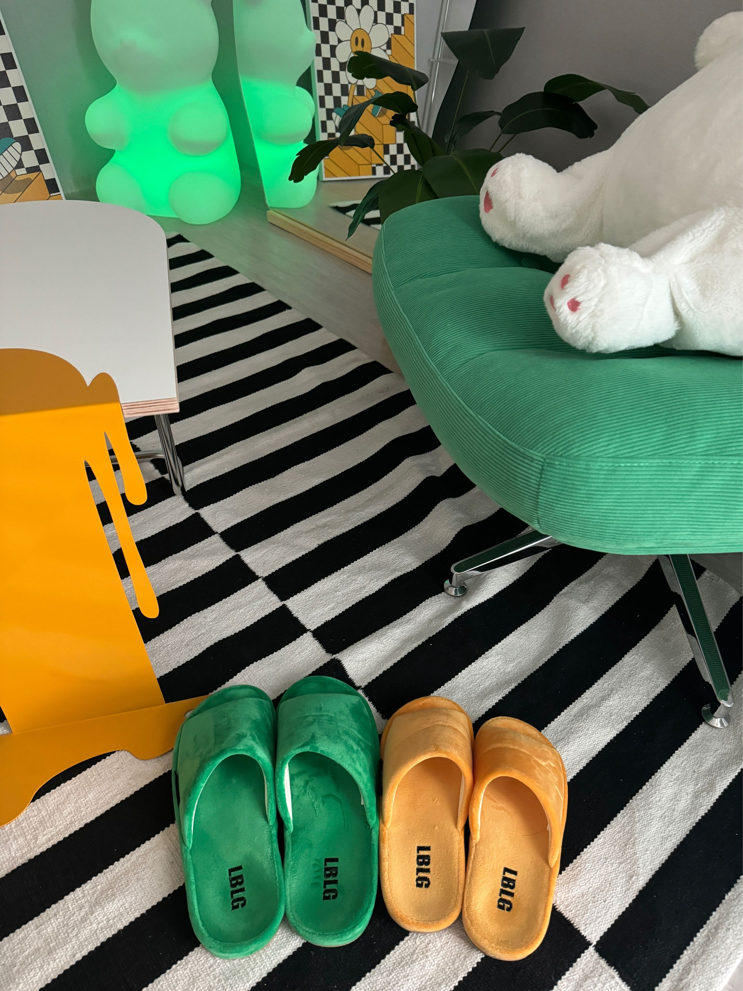 Rollin Velvet Room Slippers user photo