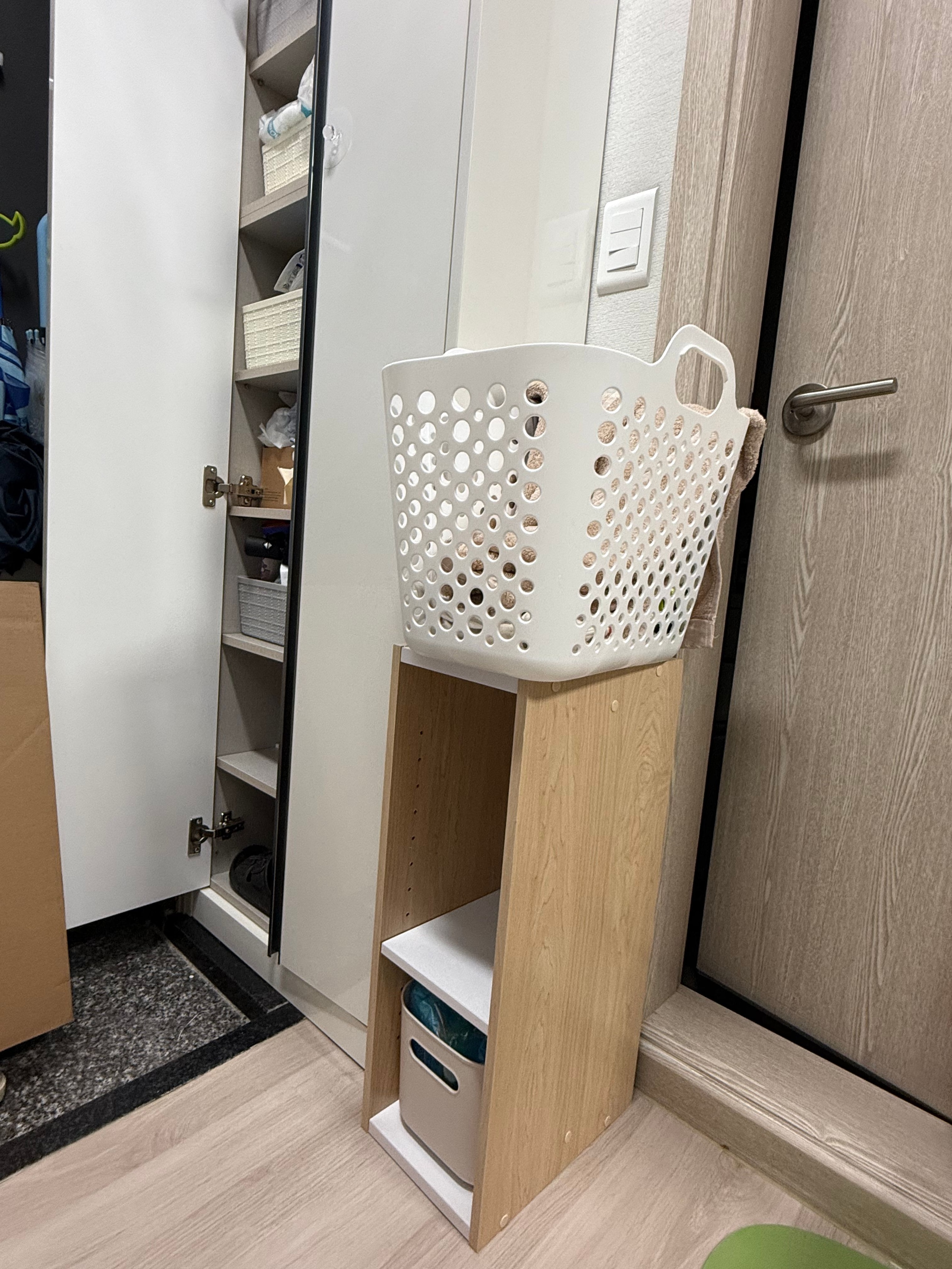 Slim Wood Side Shelf user photo