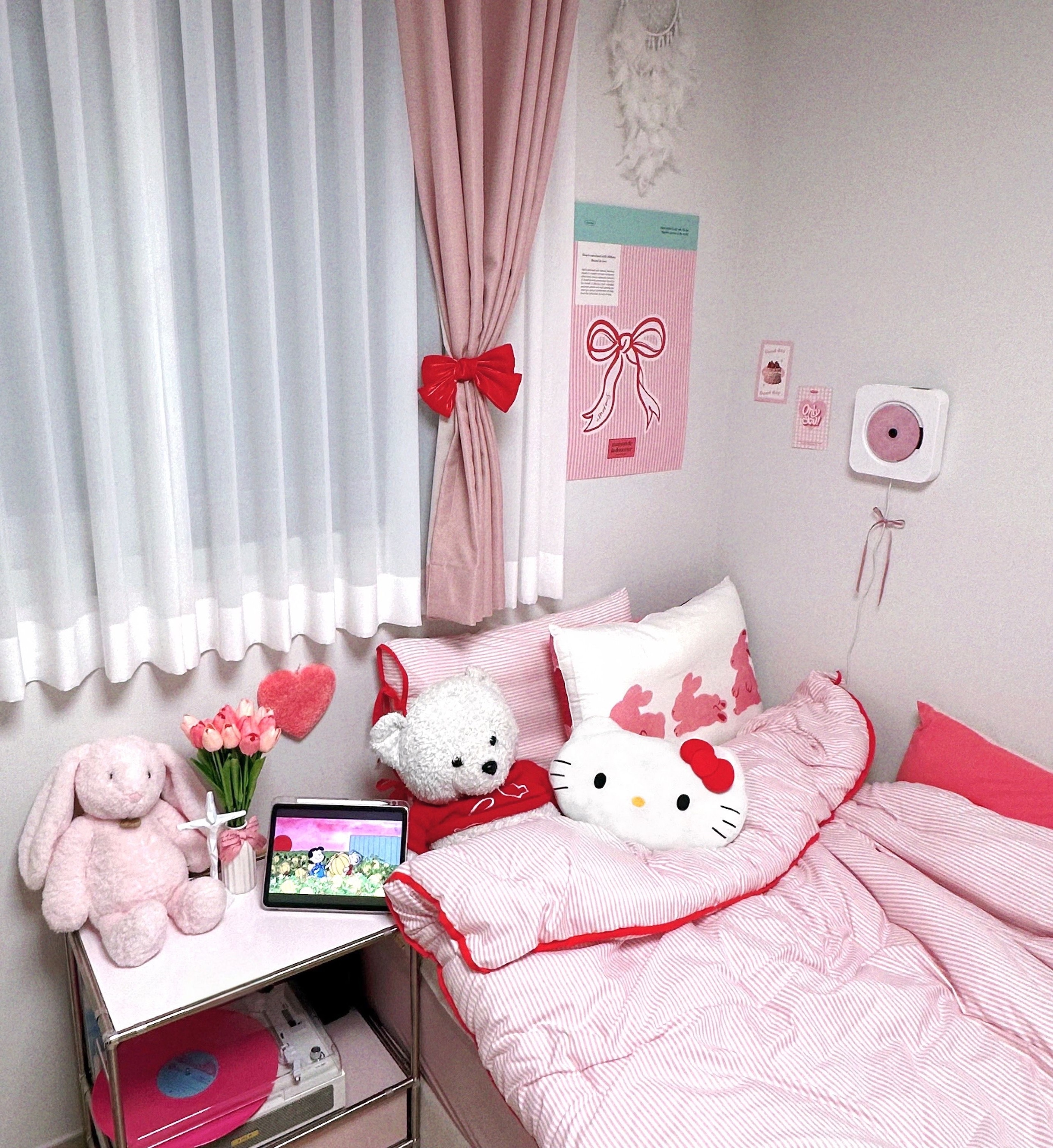 Ribbon Cake Pillow Cover user photo
