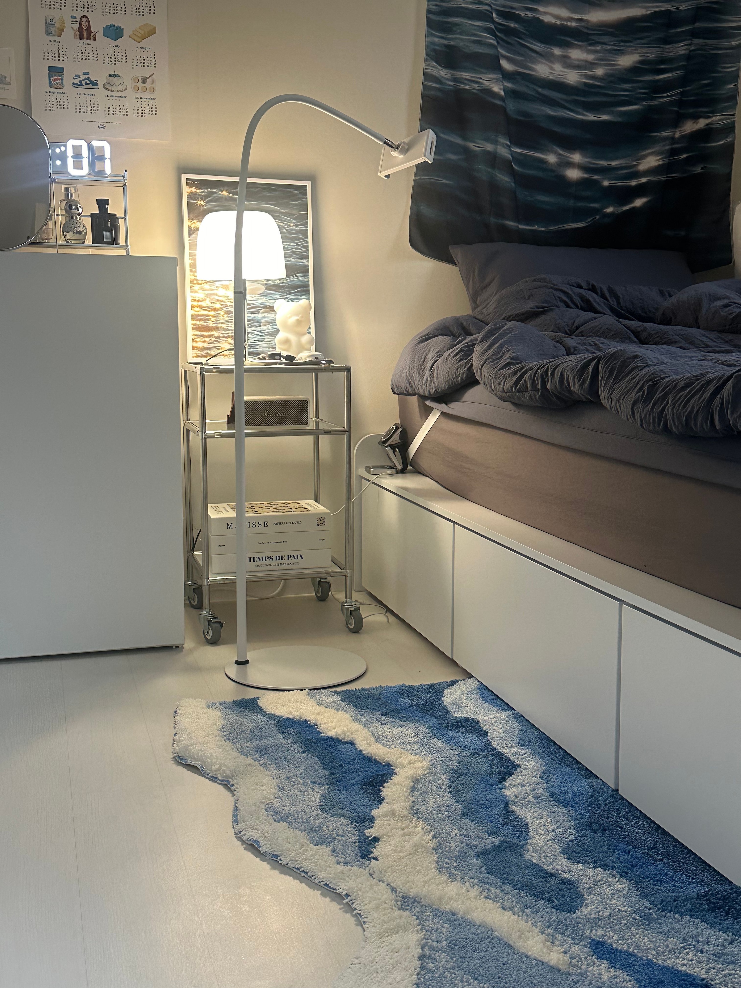 Wavy Blue Tufted Rug user photo