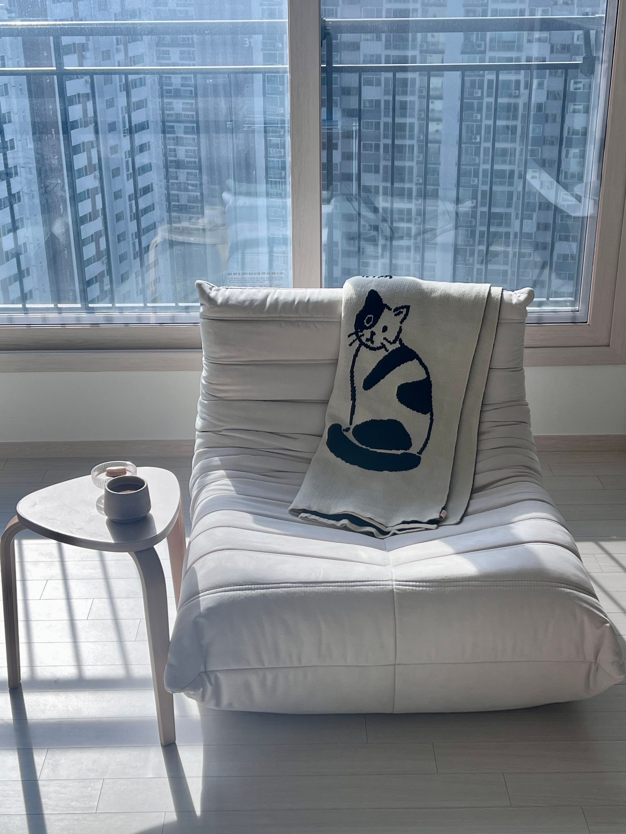 Reversible Cat Knit Blanket user photo