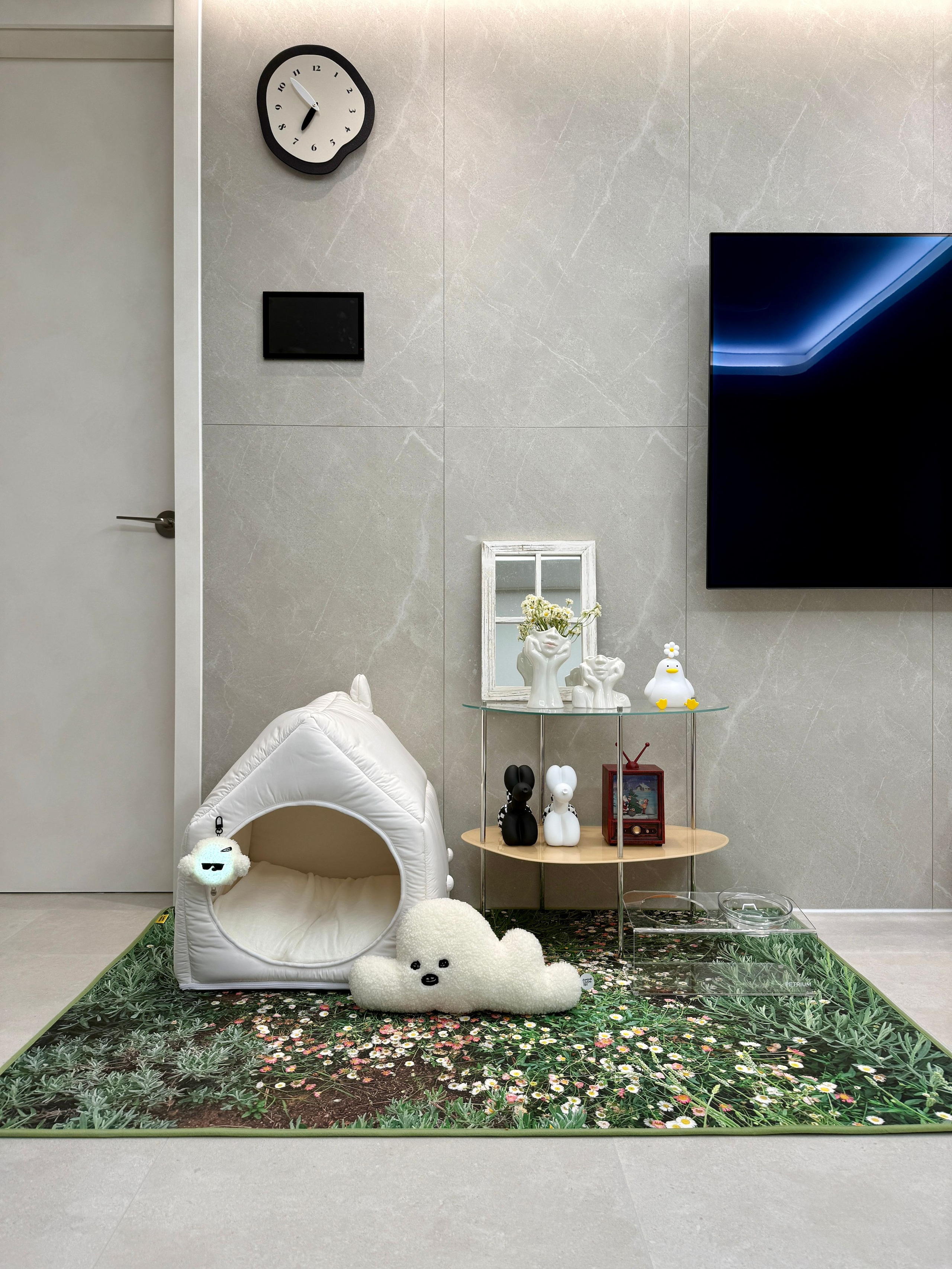 Wavy Retro Wall Clock user photo