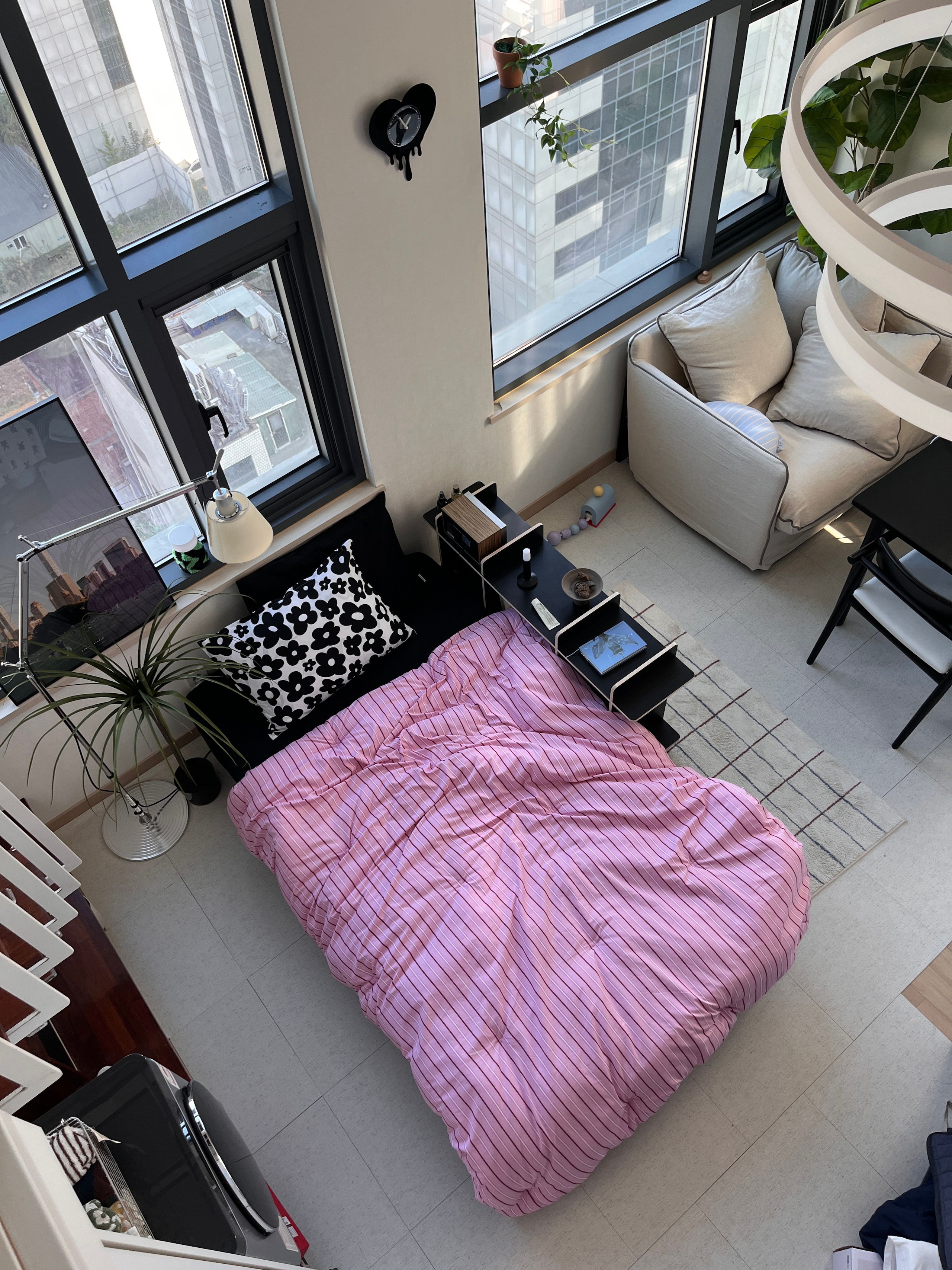 Soft Stripe Comforter & Pillow Set (Eco Corn Fill) user photo