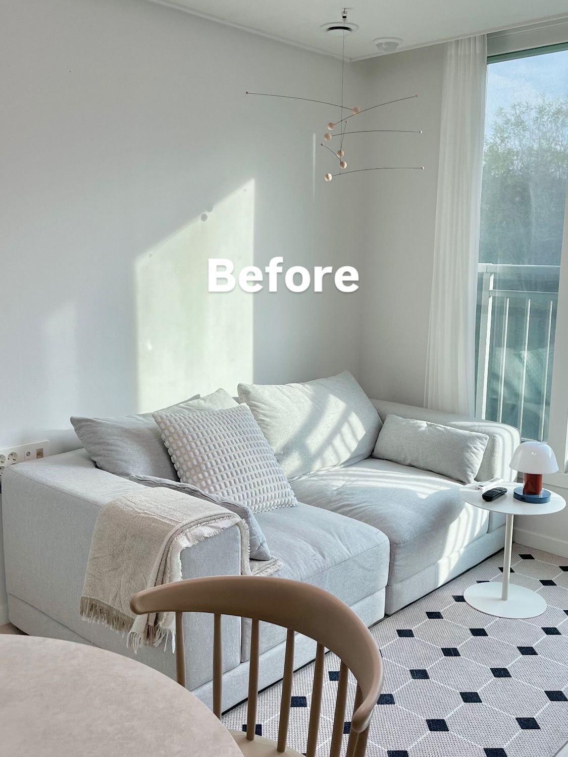 Modern Round Metal Side Table user photo