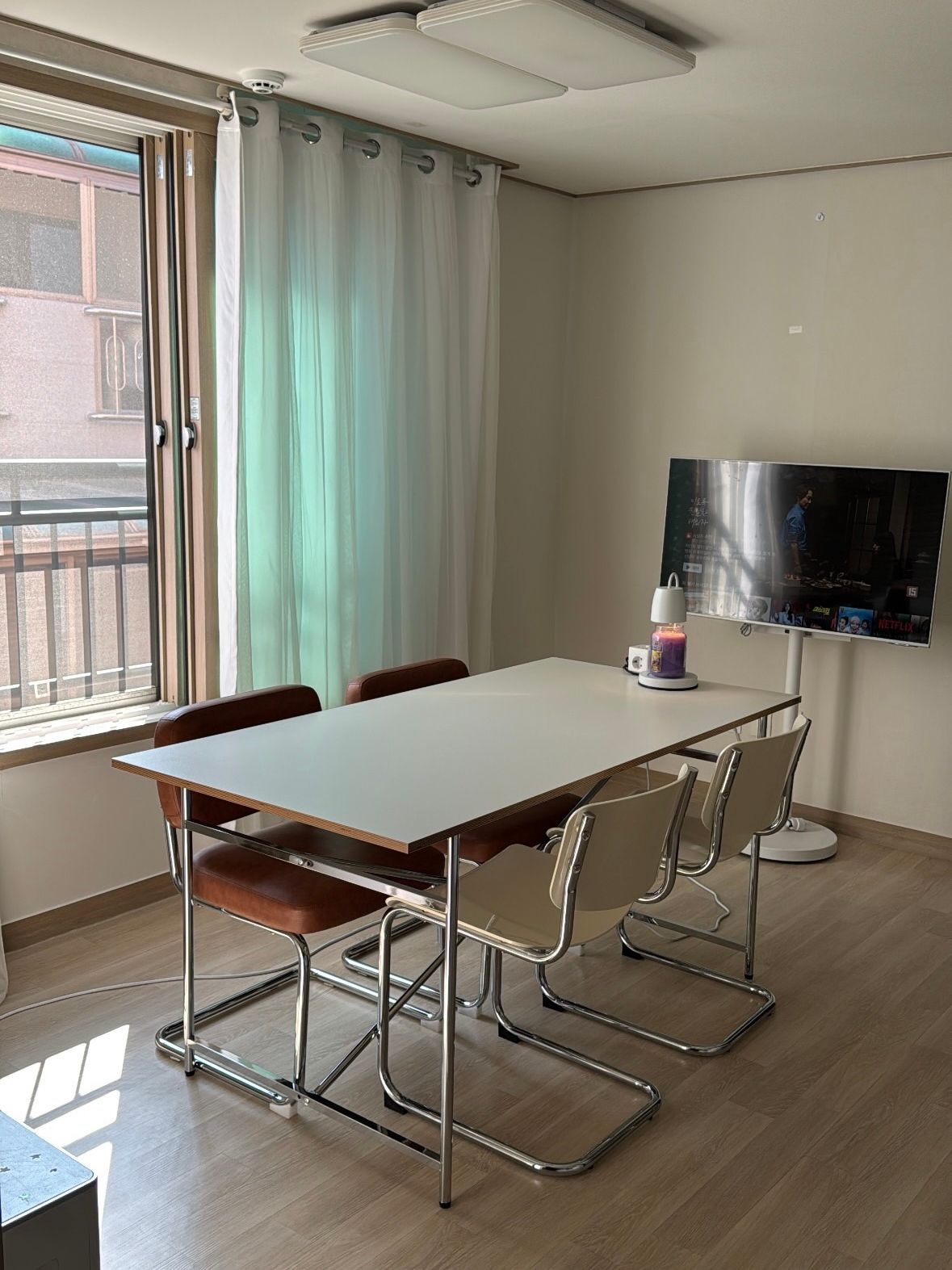Point Chrome Mid-Century Dining Table user photo