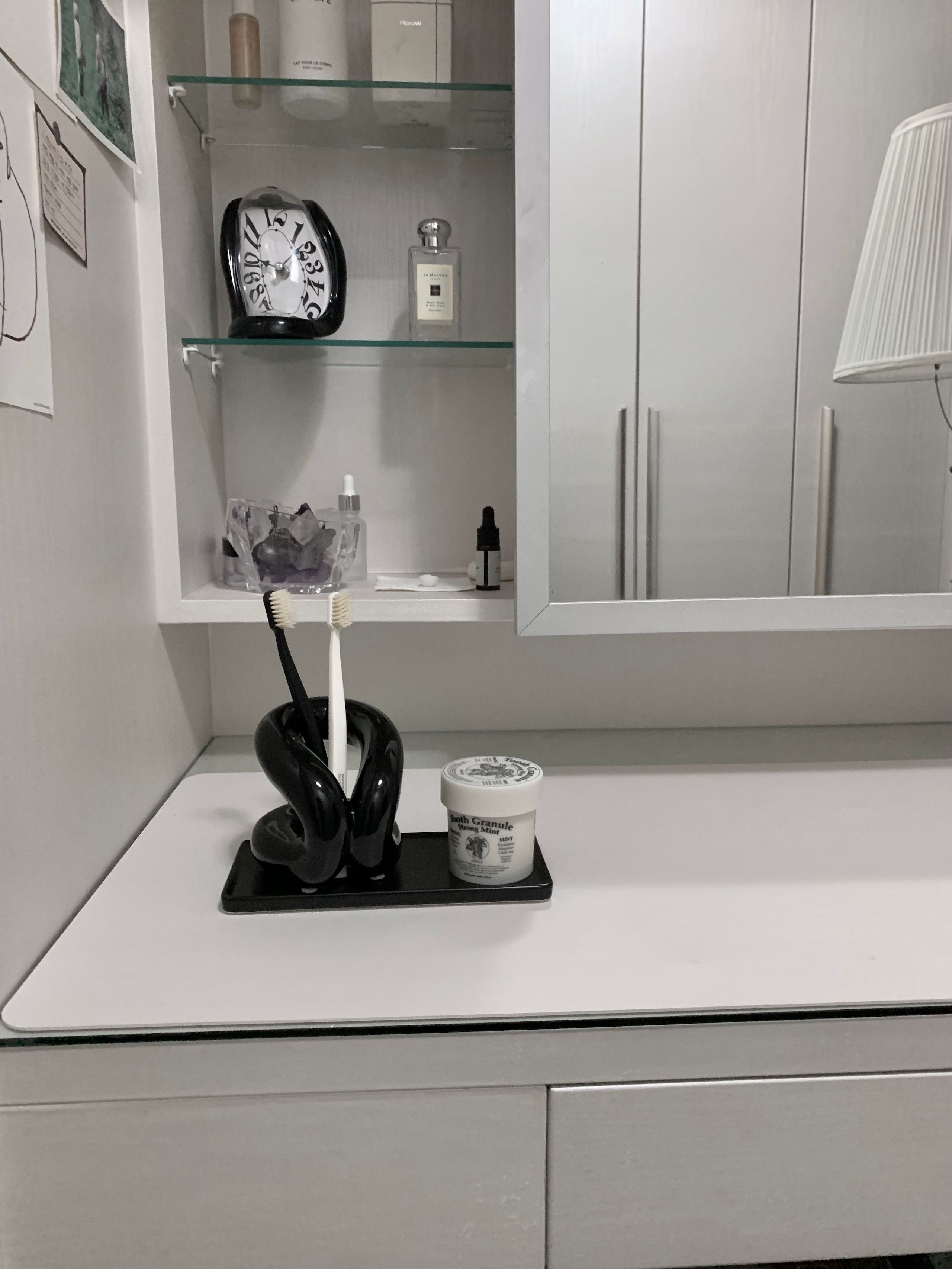 Ceramic Toothbrush Holder and Tray Set user photo