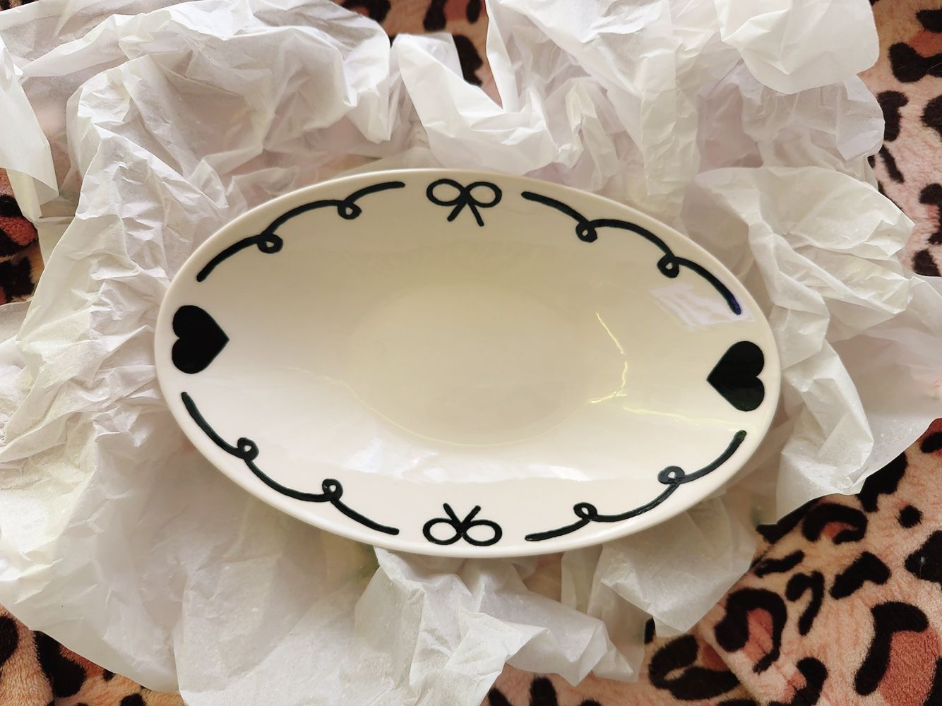Ribbon & Heart Salad Bowl user photo