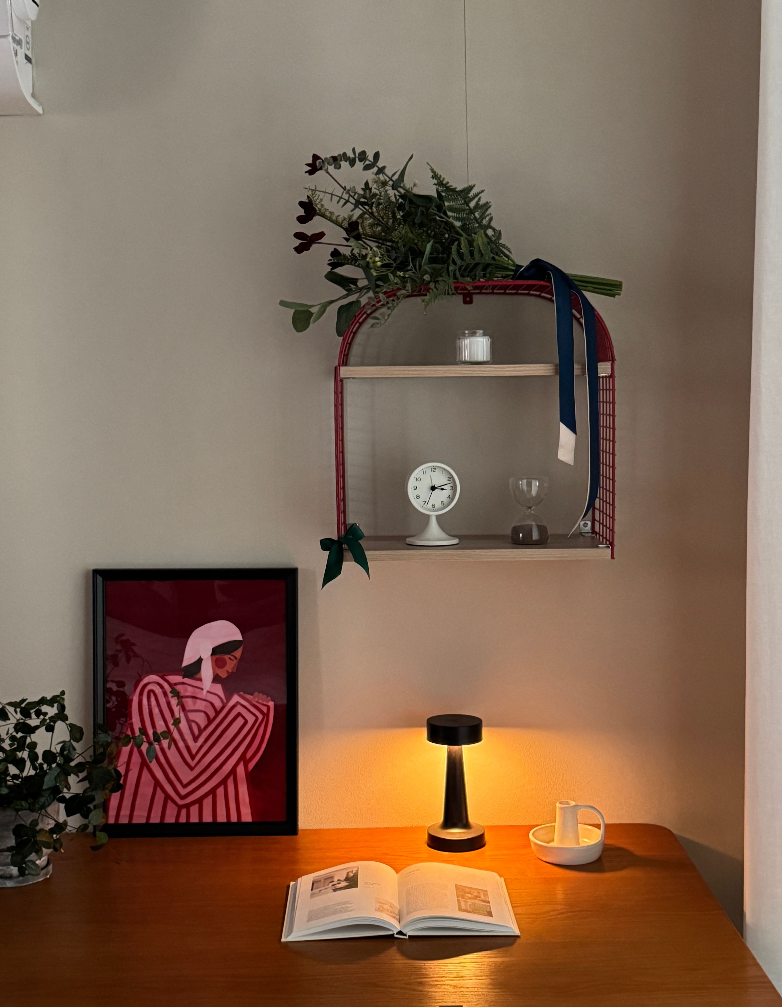 IKEA SVENSHULT スヴェンスフルト ウォールシェルフ 収納付き | 棚
