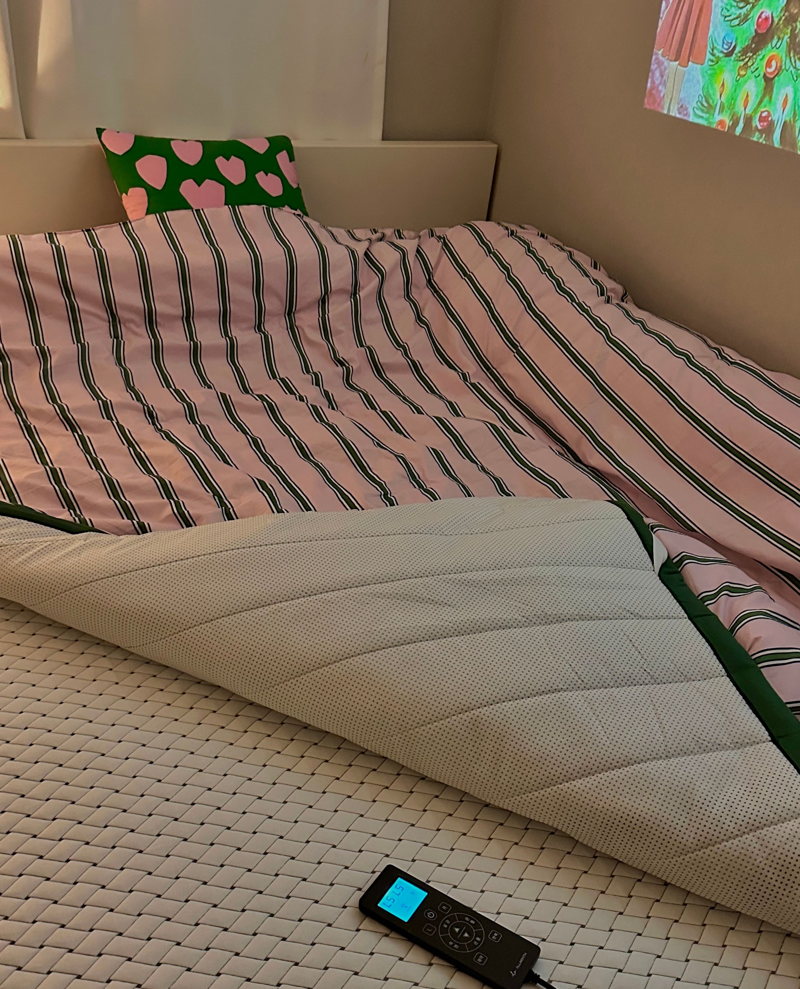 Modern Stripe All Season Comforter Set user photo