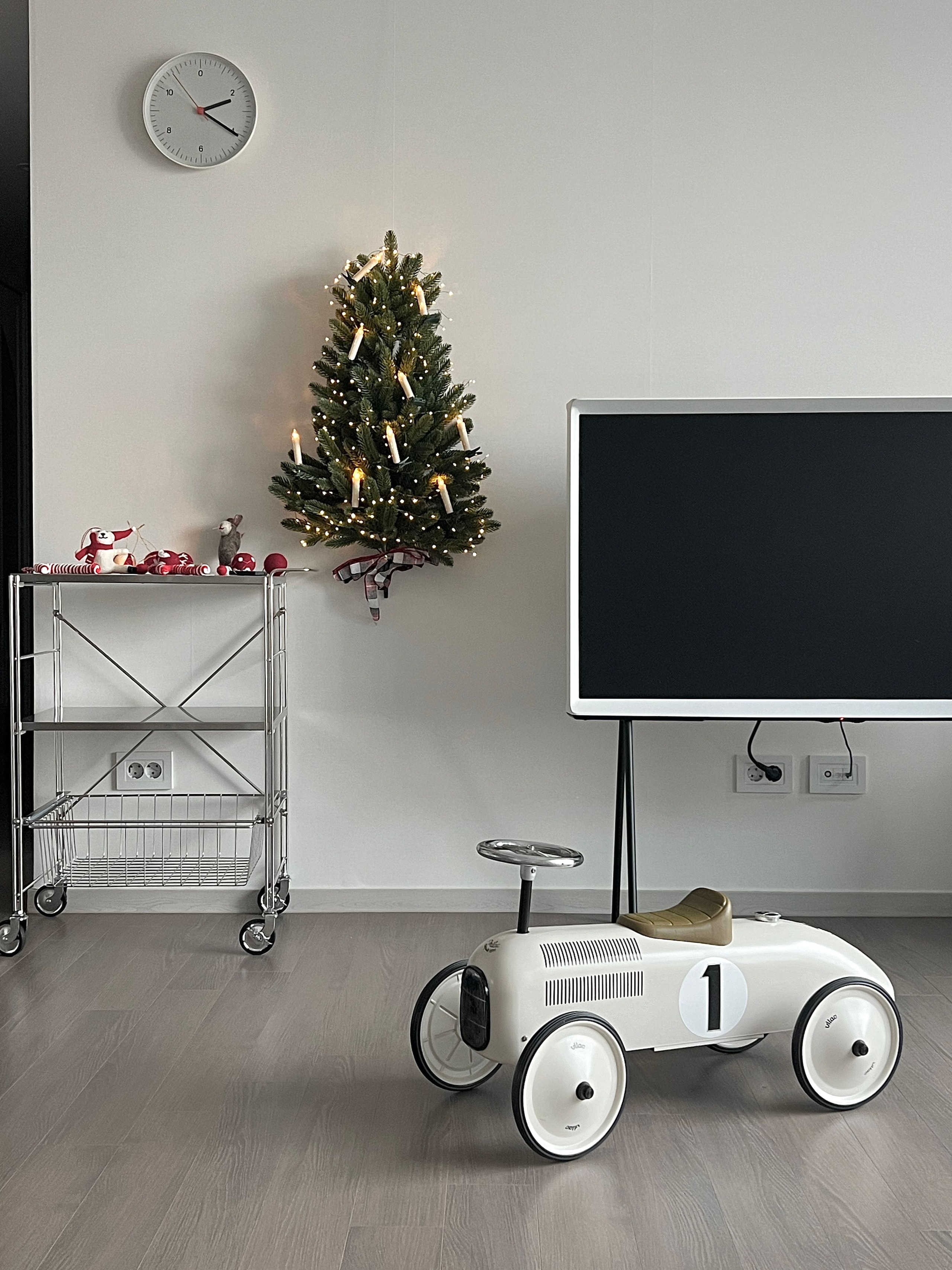 Flat Stainless Steel 3-Tier Trolley Wagon user photo