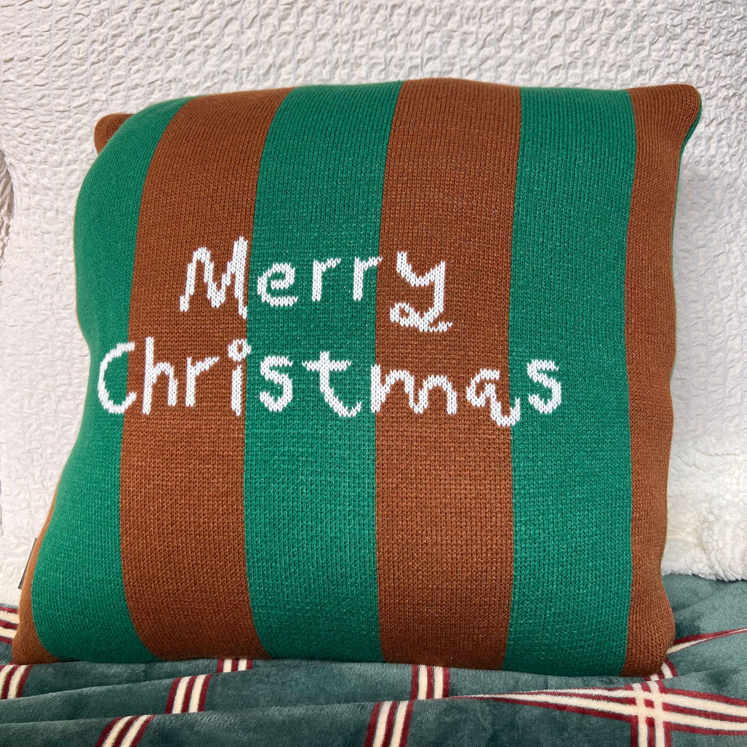 Christmas Knit Cushion with Insert (2 Styles) user photo