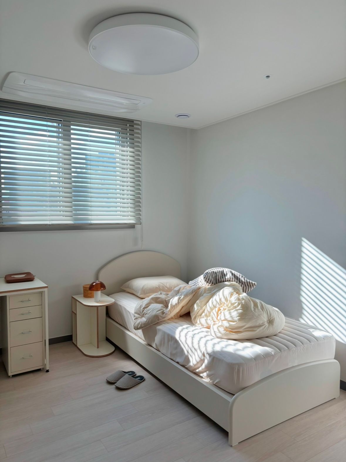 Round Shelf Side Table user photo