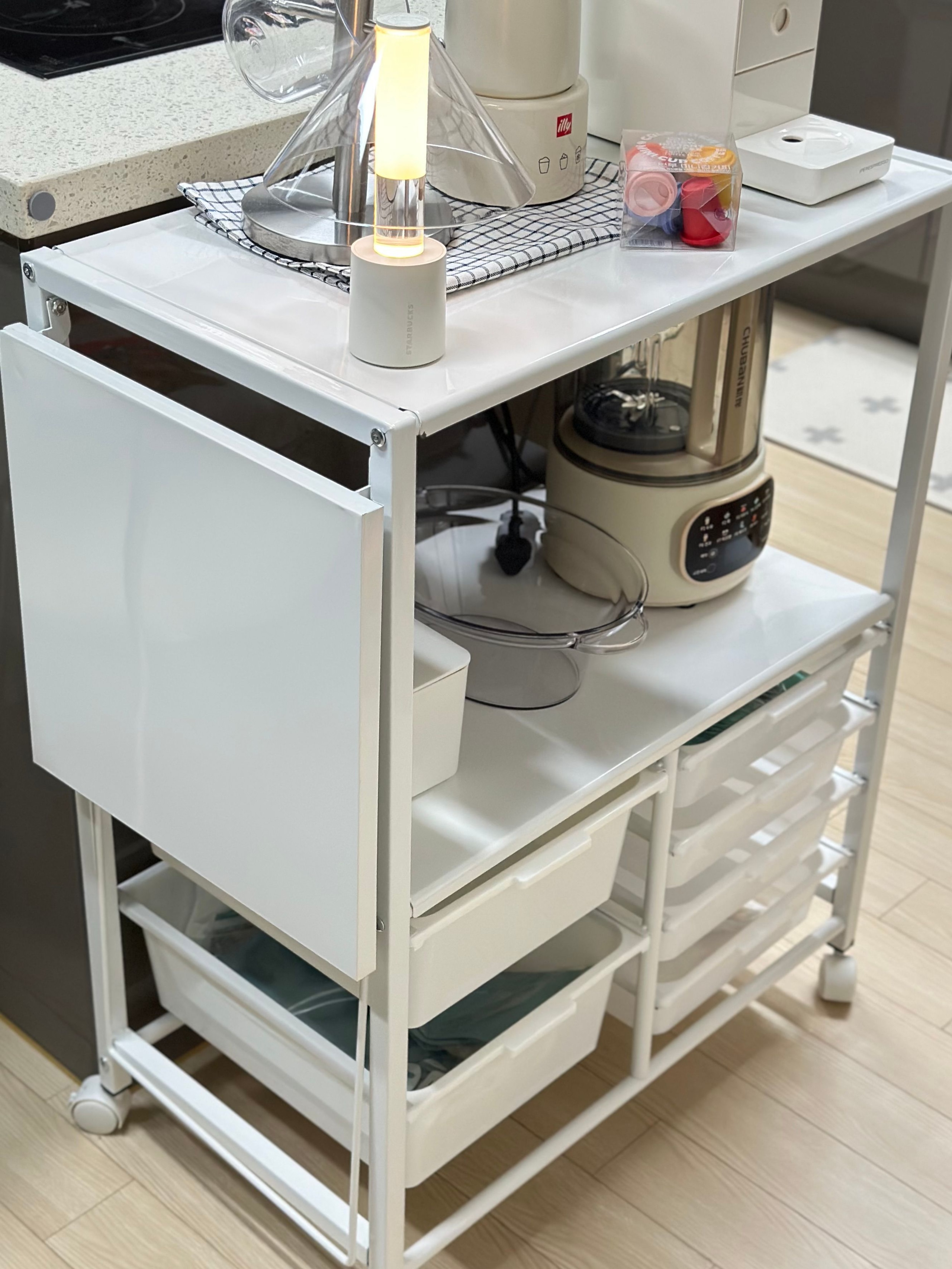 Expandable Rolling Microwave Storage Rack user photo