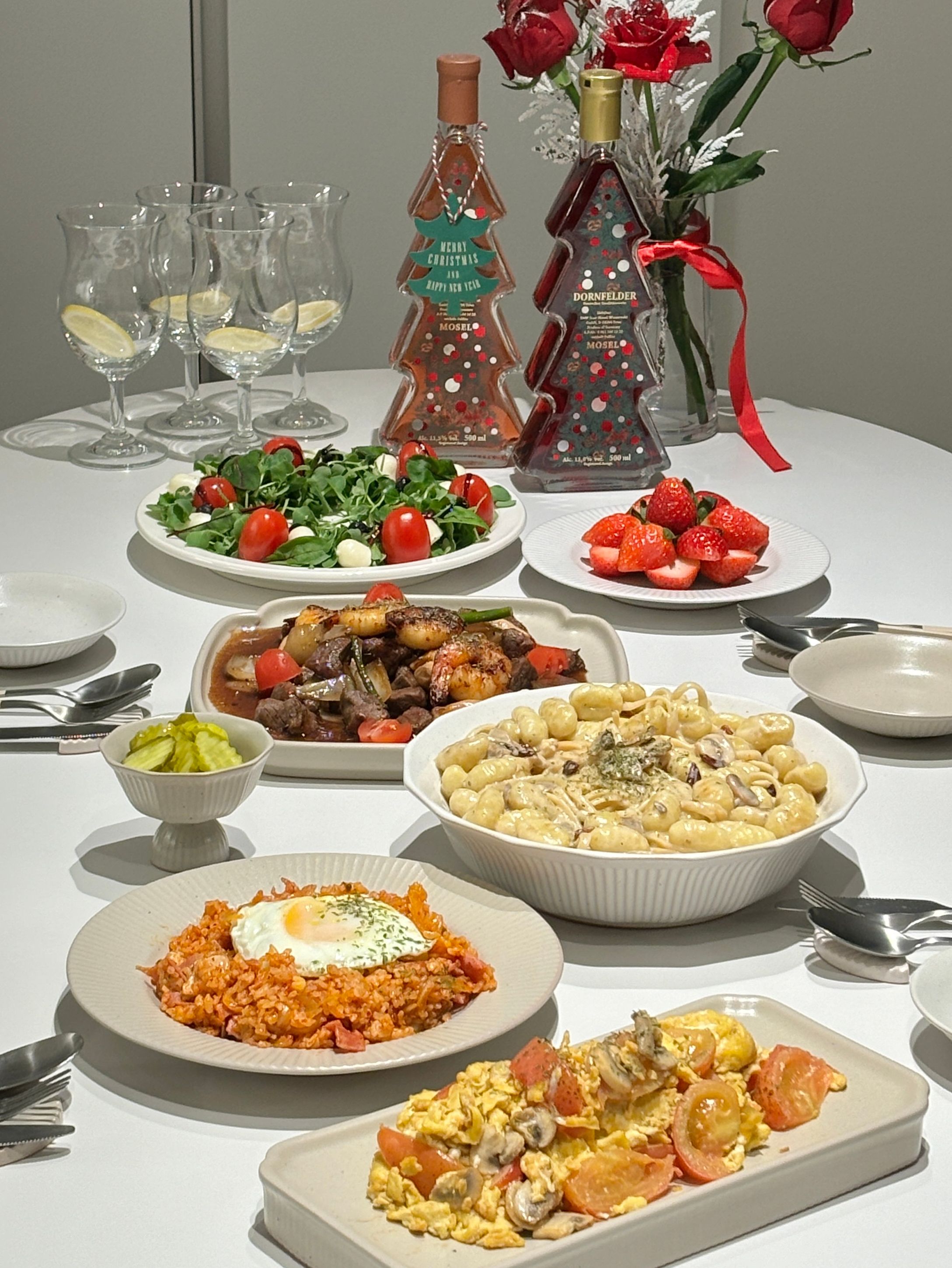 Seoul Minimalist Matte Fork & Knife Set for 2 (4-Piece) user photo