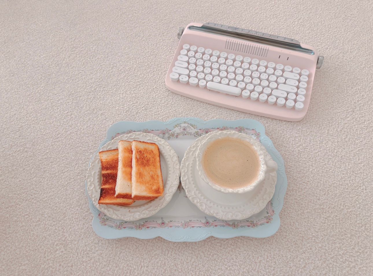 Baroque Ceramic Coffee Cup & Saucer Set user photo