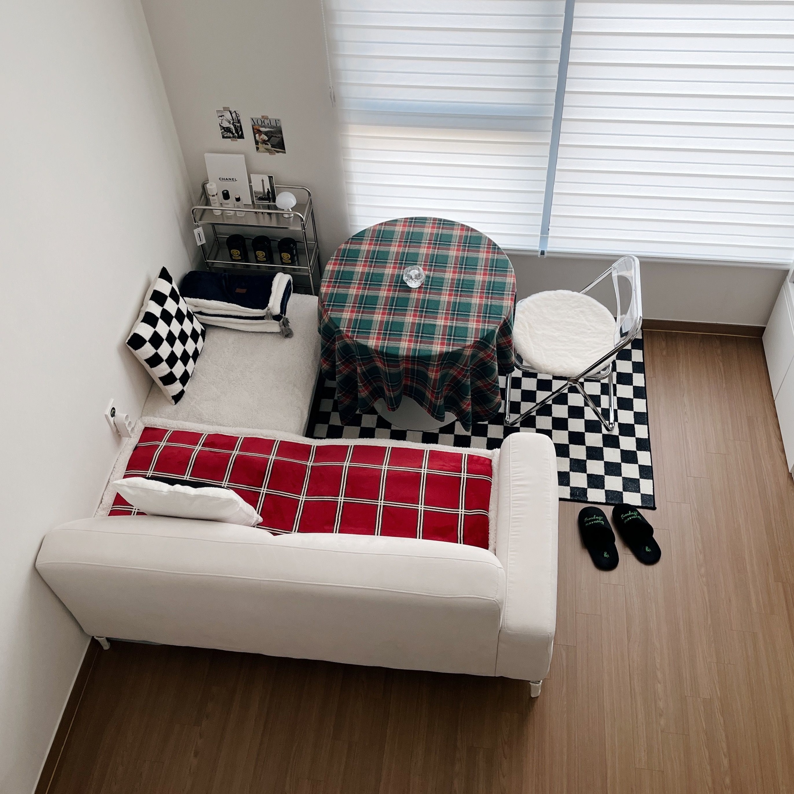 Soft Velvet Home Slippers - Set of 2 user photo