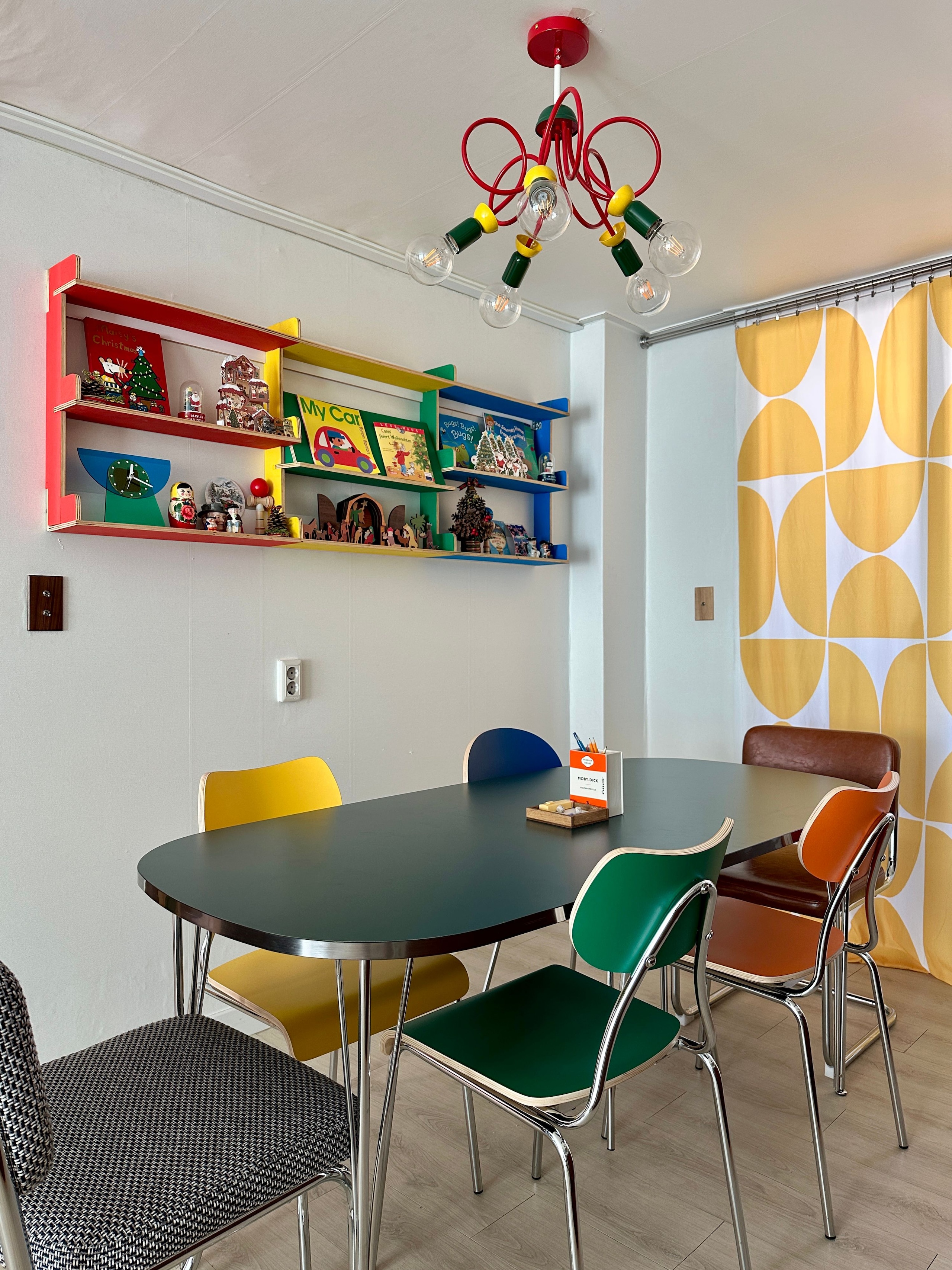 Flow Line Dining Chair user photo