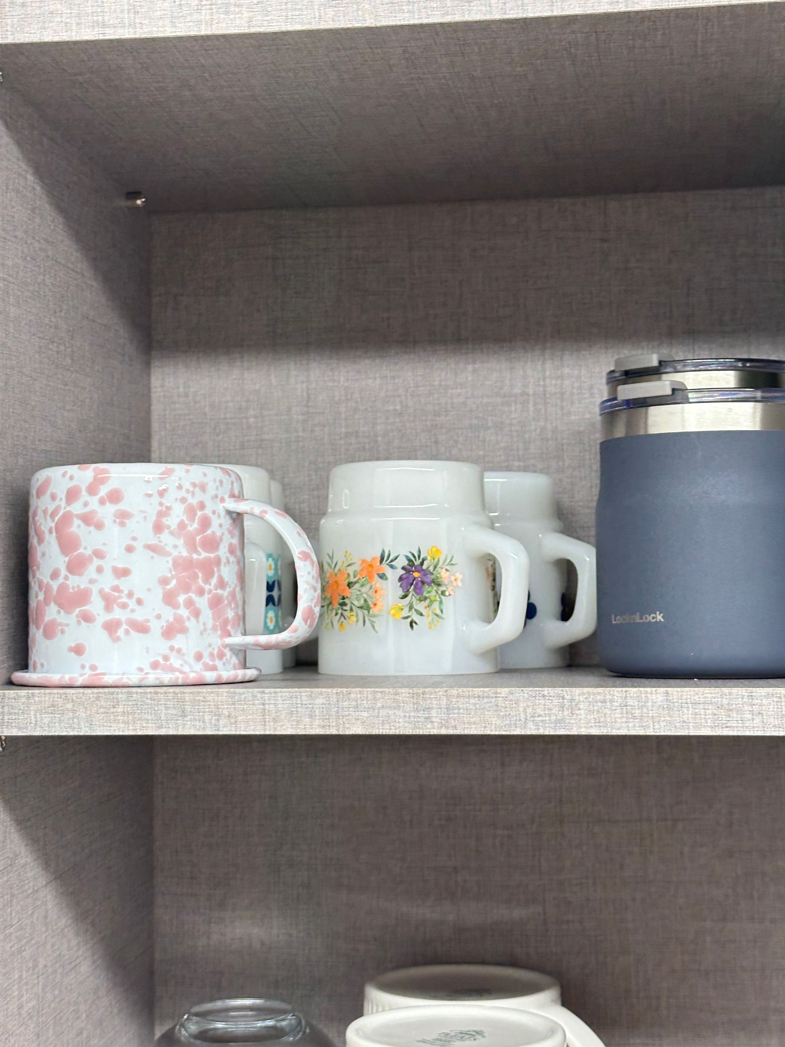 Syracuse Pattern Milk Glass Mug user photo