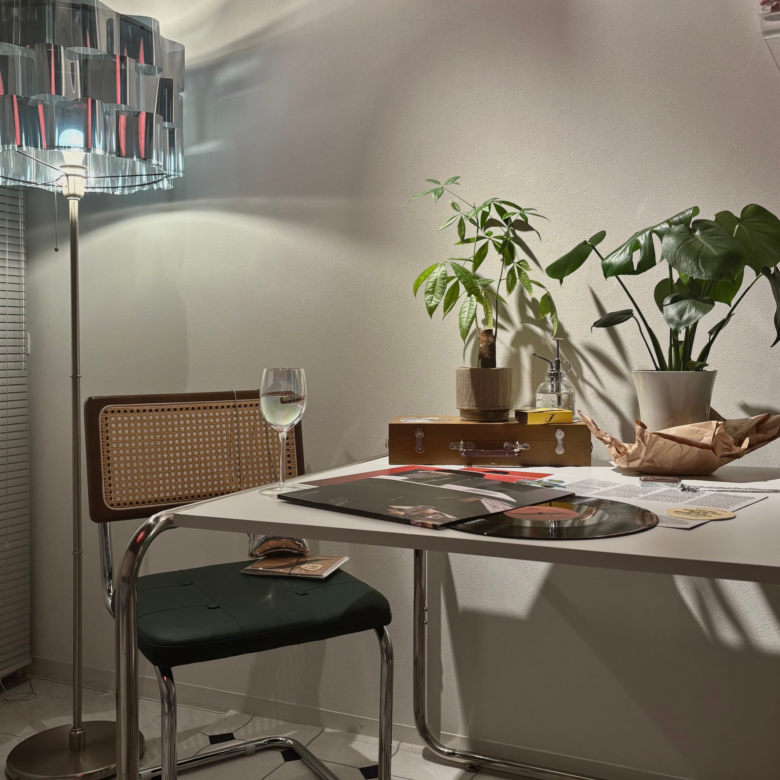 MID-CENTURY ダイニングテーブル 80cm MID-CENTURY ダイニングテーブル 80cm［5色］| Ohouse(オー