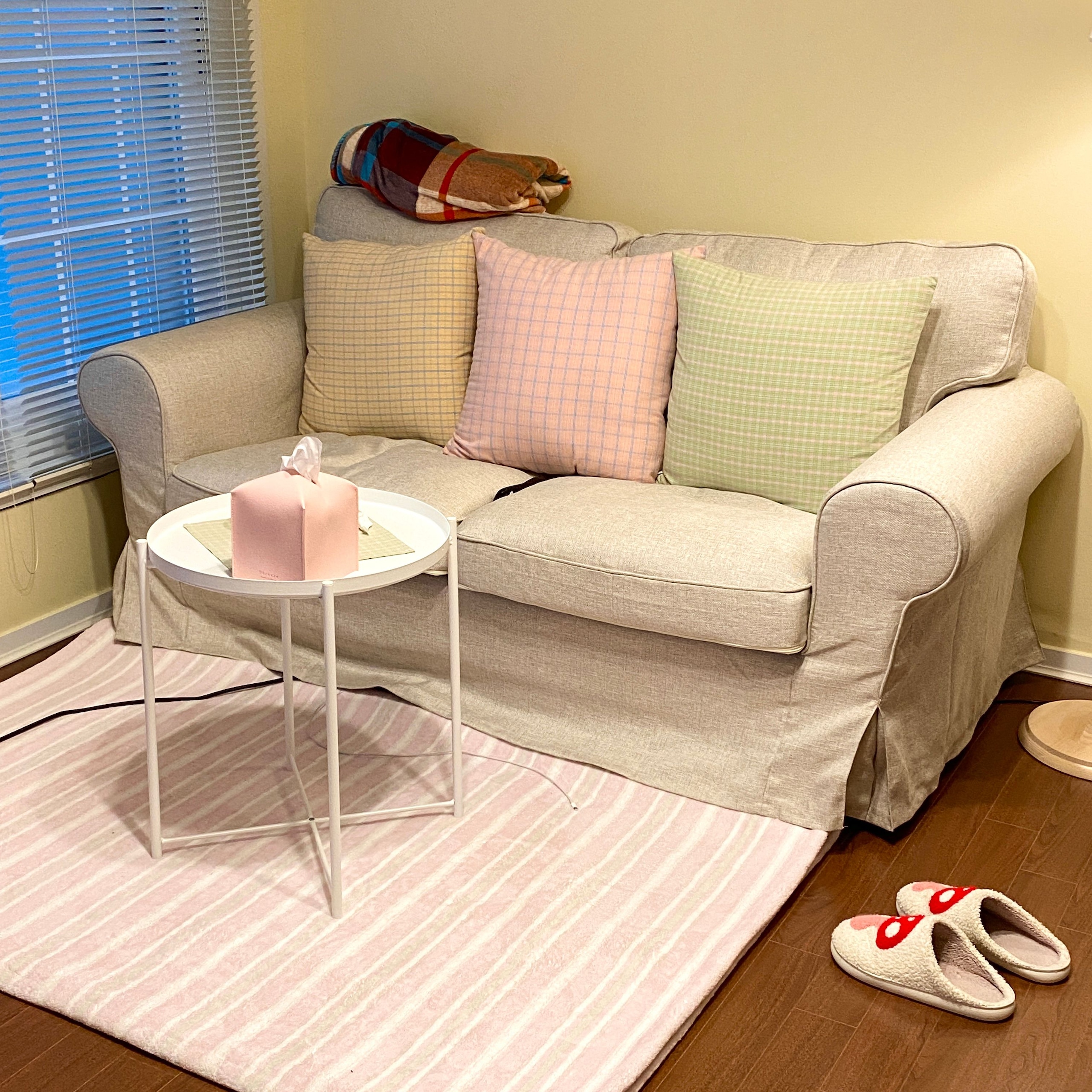 Modern Pink Stripe Microfiber Rug user photo