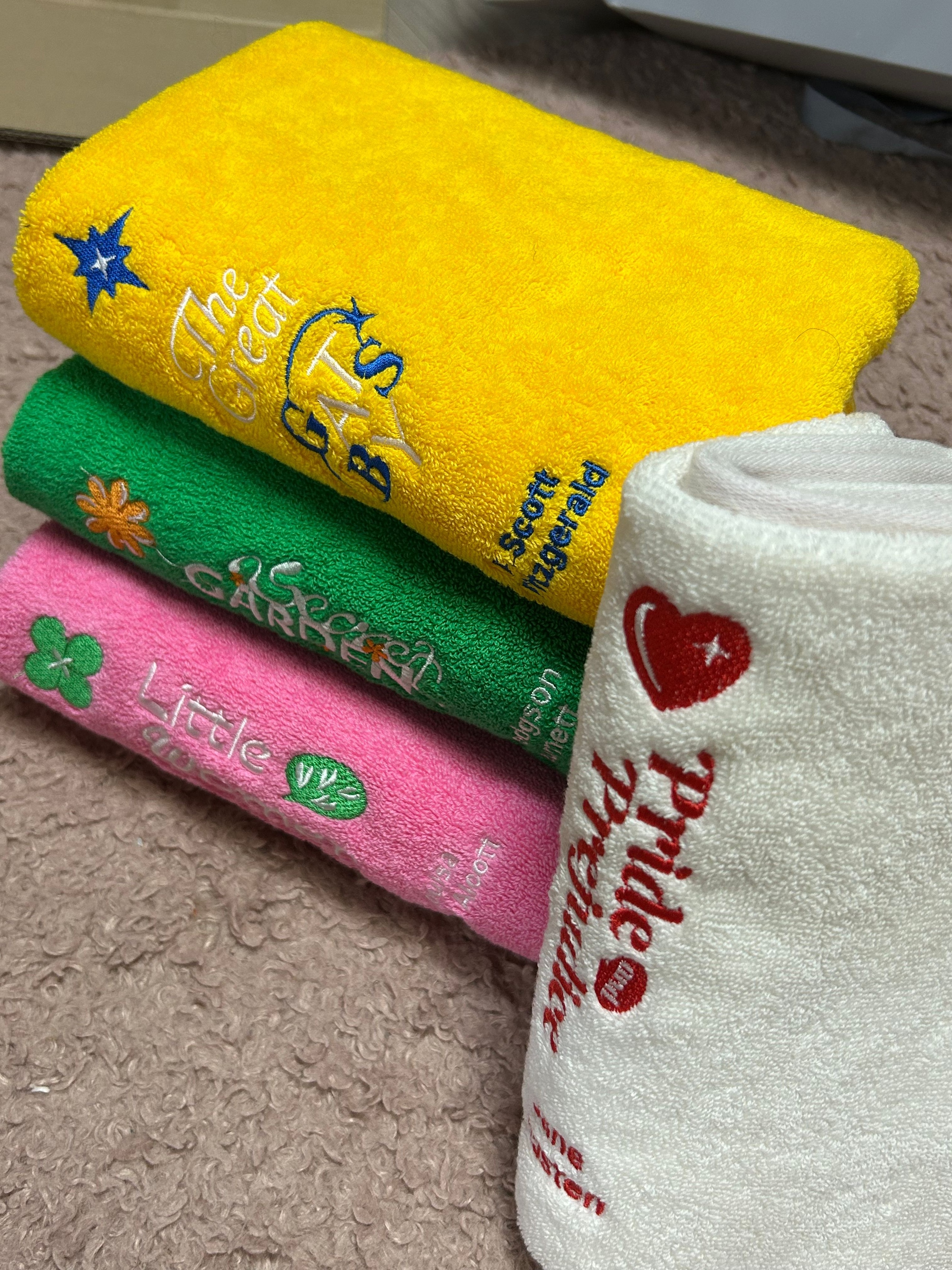 Towelbook Hand Towel user photo