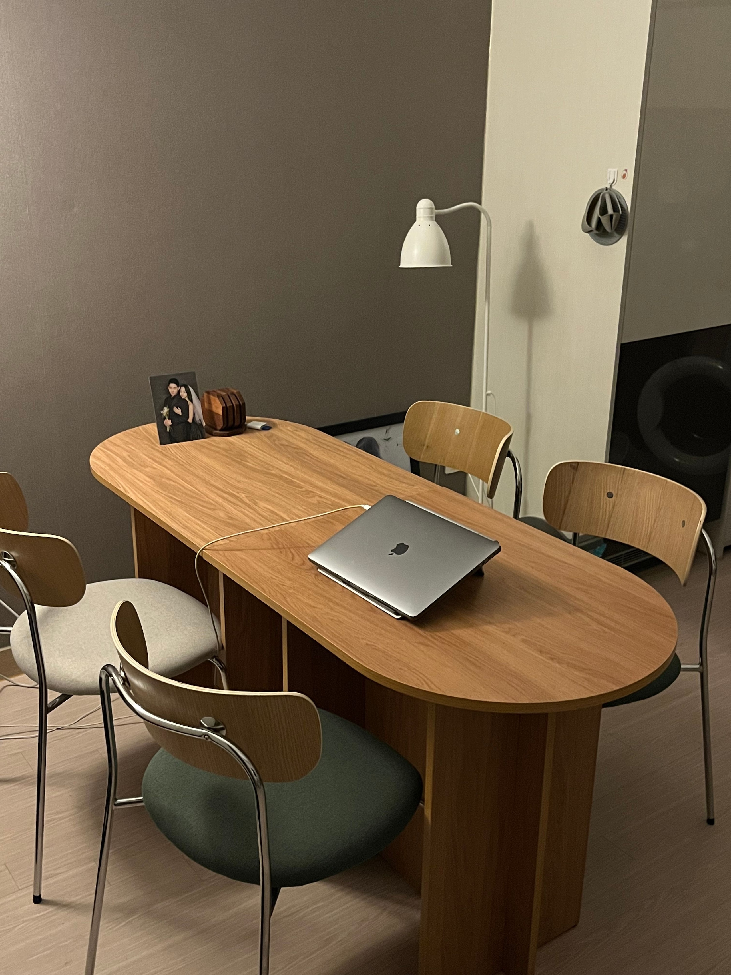 Semi-Oval Dining Table (31.5