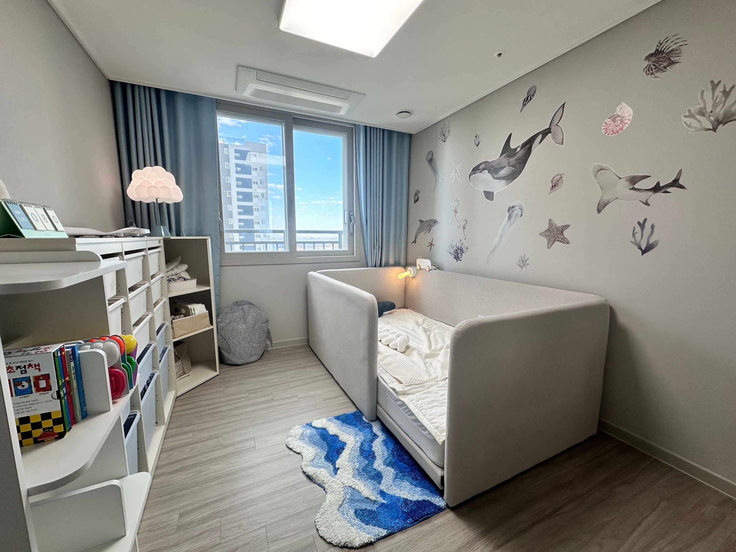 Wavy Blue Tufted Rug user photo