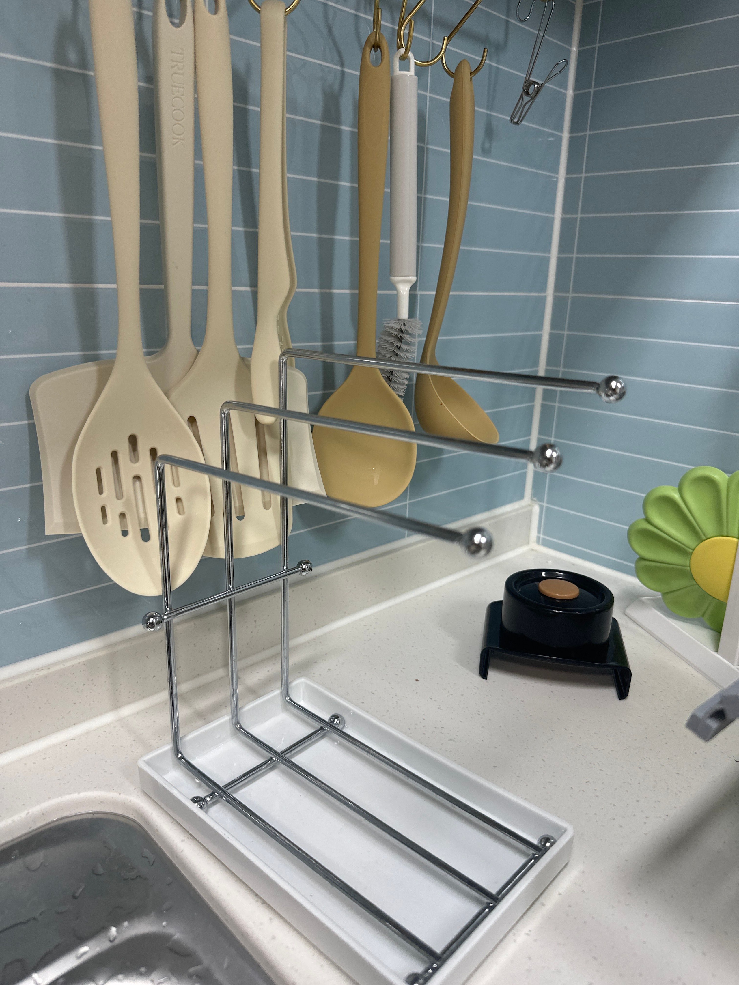 Oatley 3-Tier Modern Stand Dishcloth Rack user photo