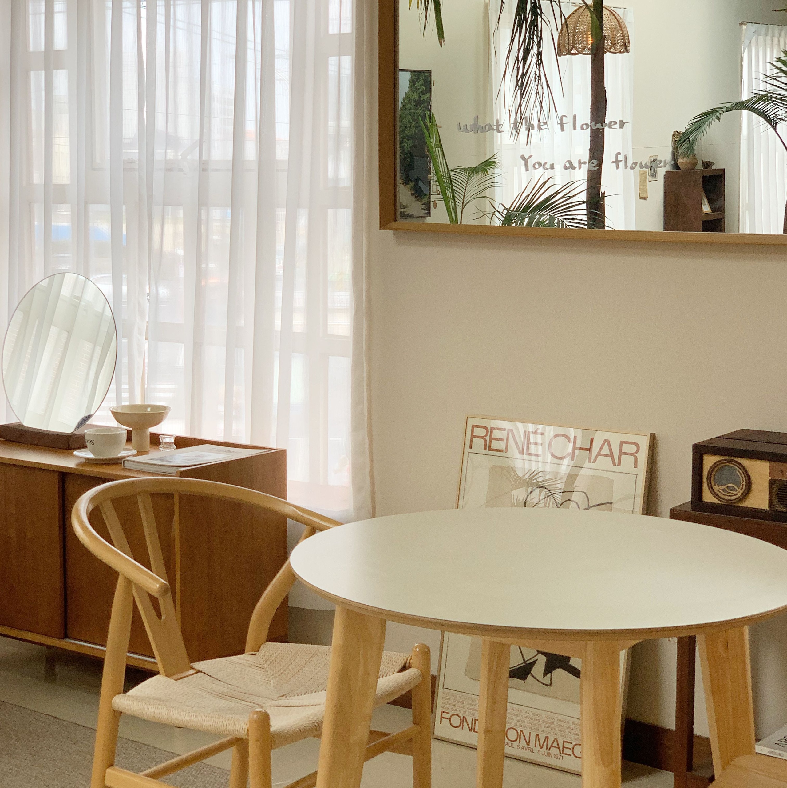 Sono Round Wood Dining Table user photo