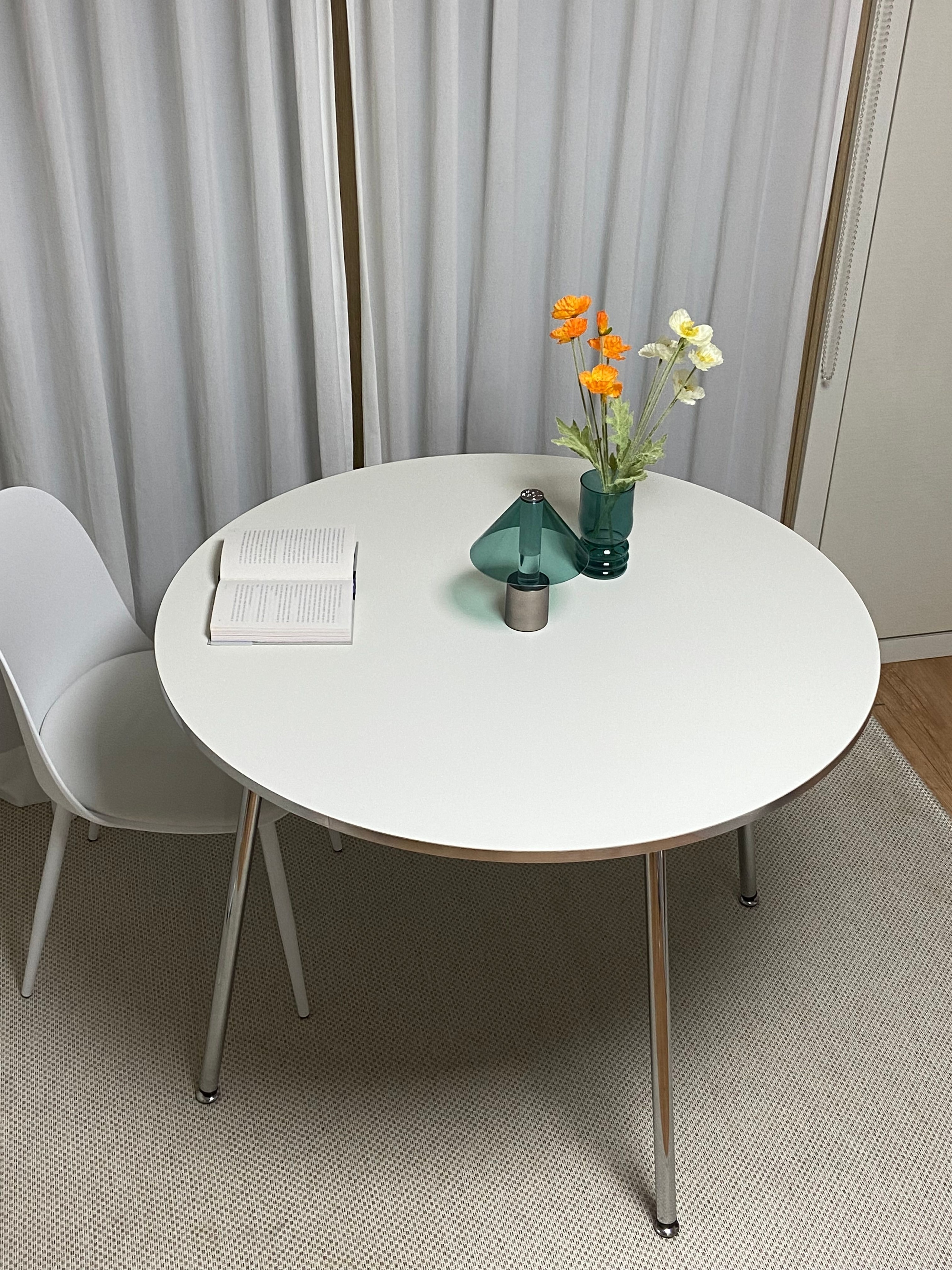 Modern Chrome Round Dining Table - 39.4