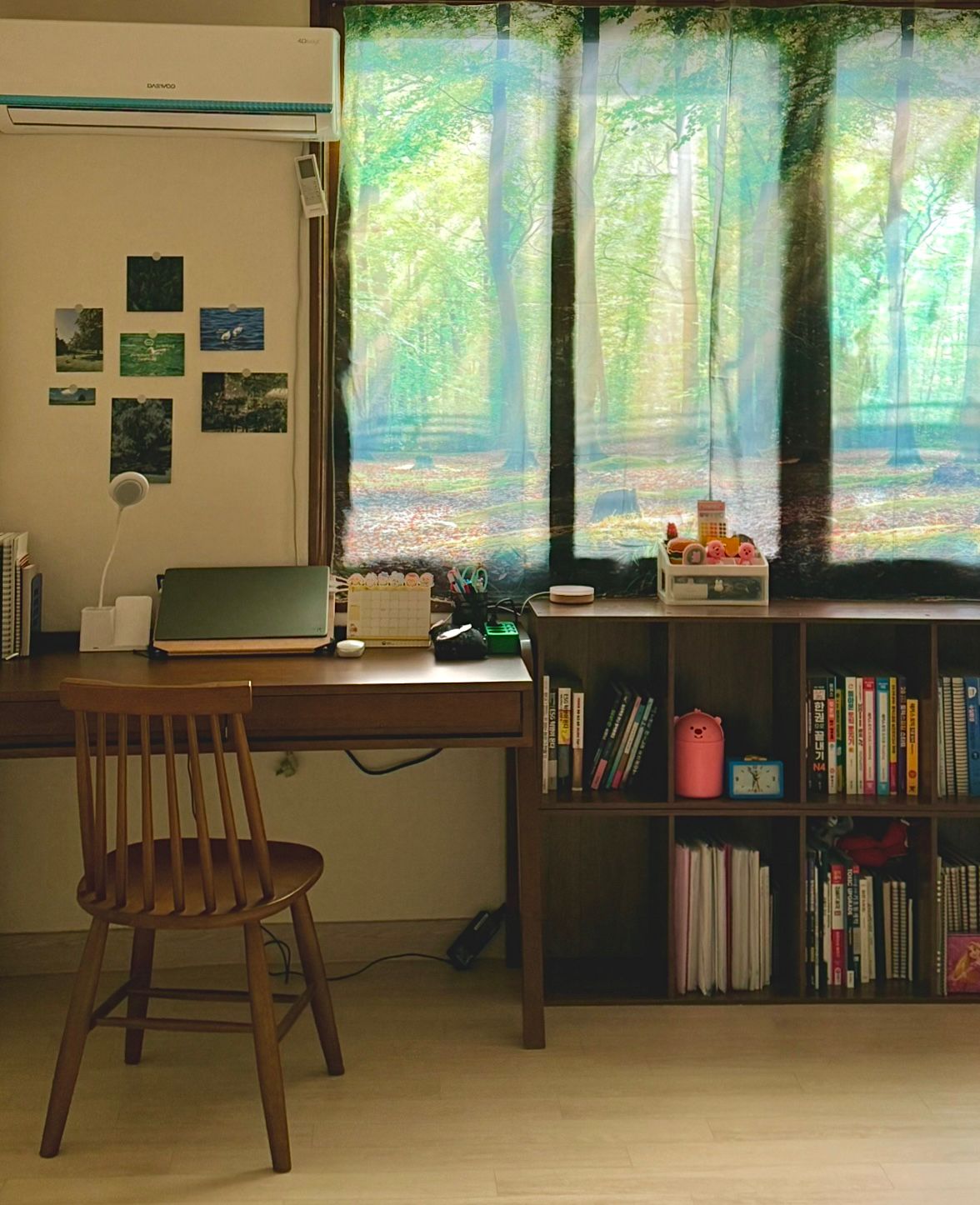 Modern Wood Bookcase & Storage Shelf user photo