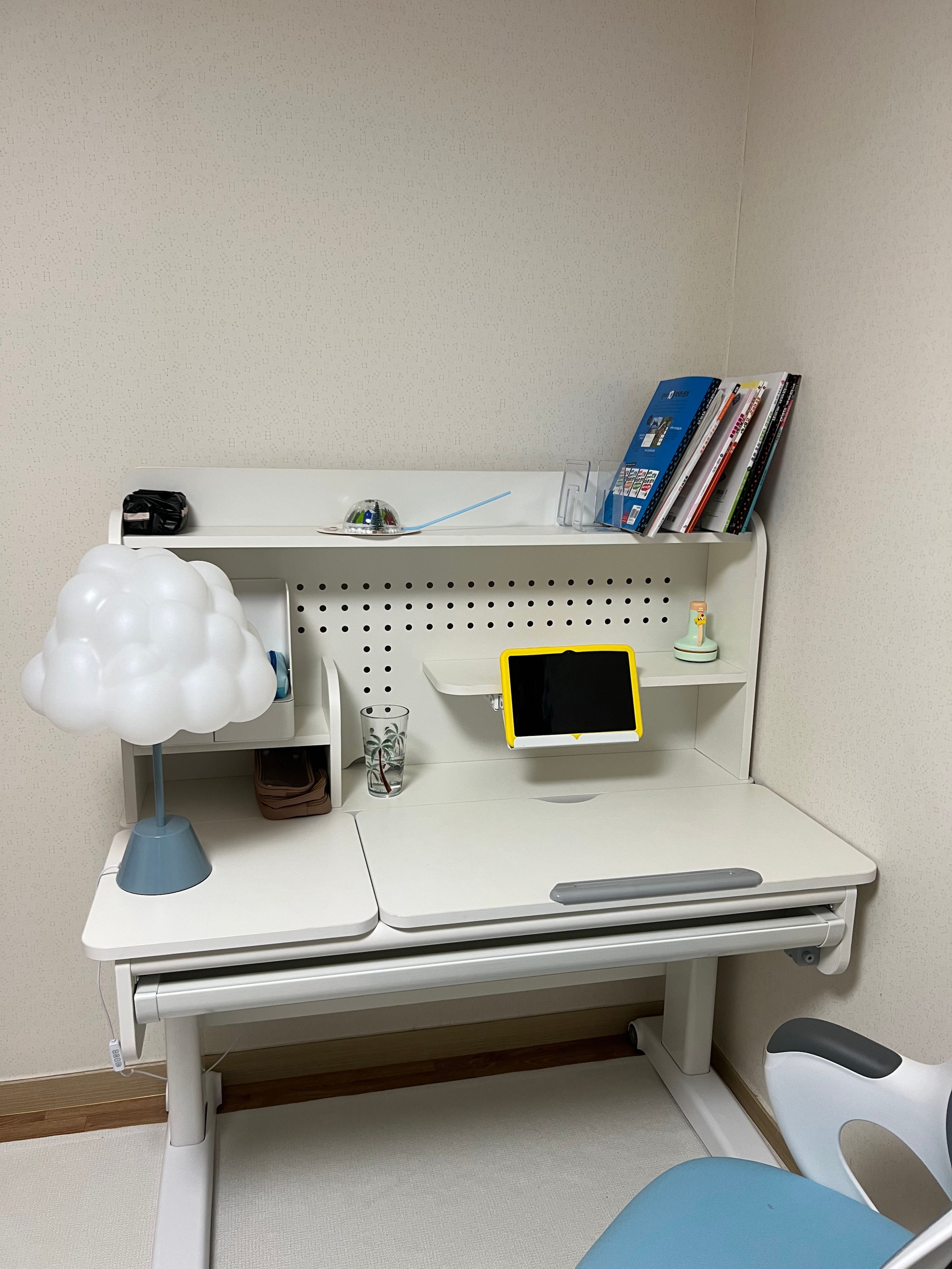 Cloud Desk Lamp user photo