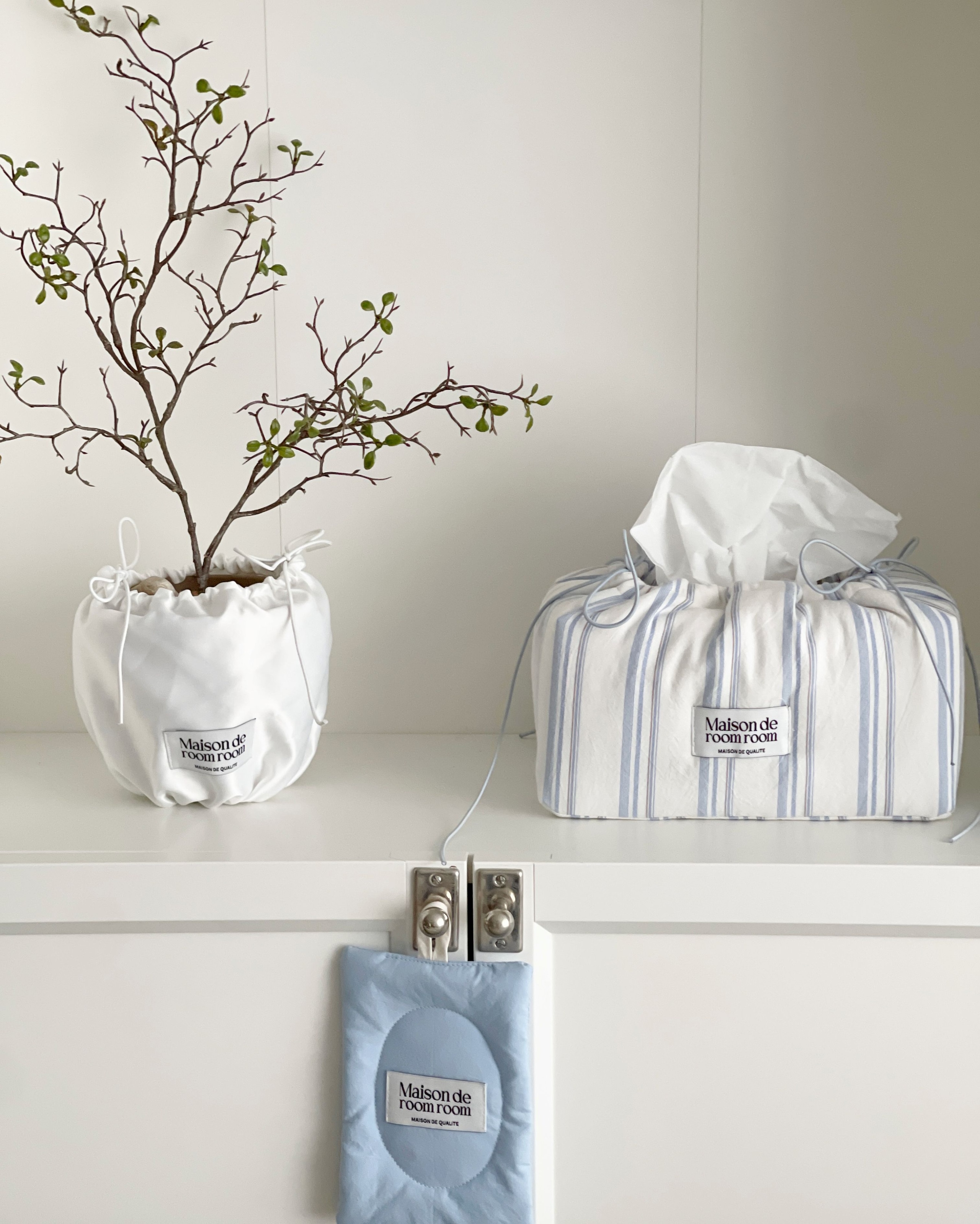 Lingling Paradise Striped Cotton Tissue Box Cover user photo