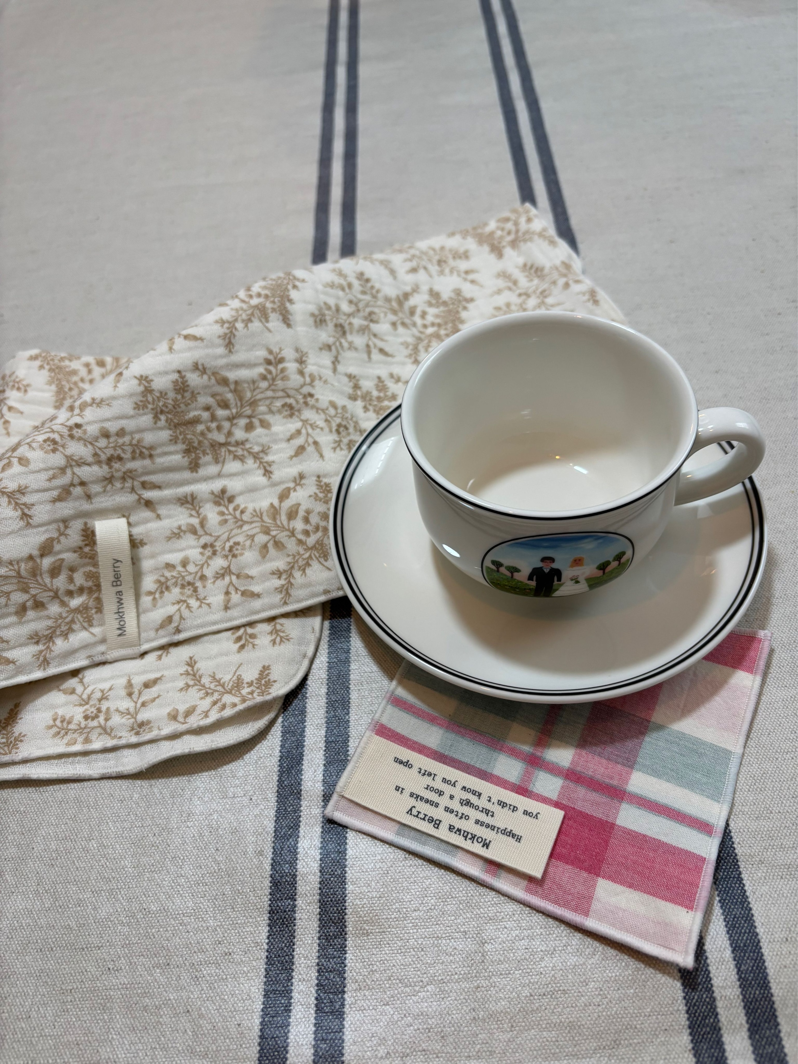 Micro Floral Cotton Gauze Kitchen Towel - Beige user photo