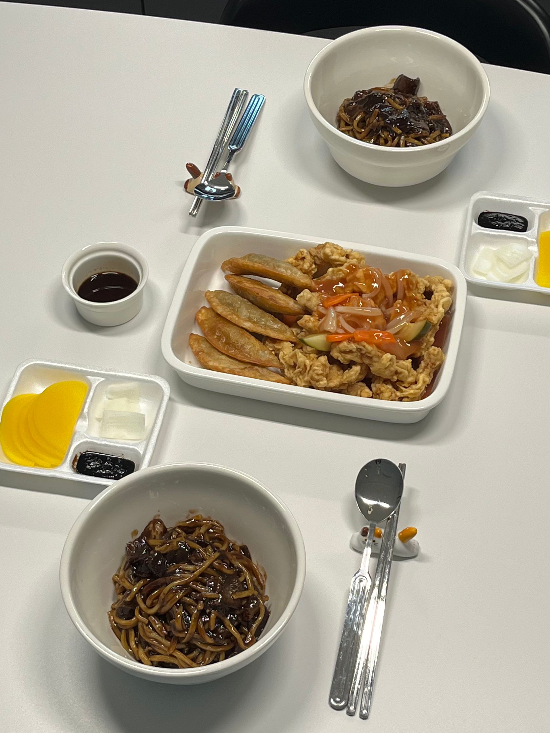 Ridge Stainless Steel Full Flatware Set for 2 (8-Piece) user photo