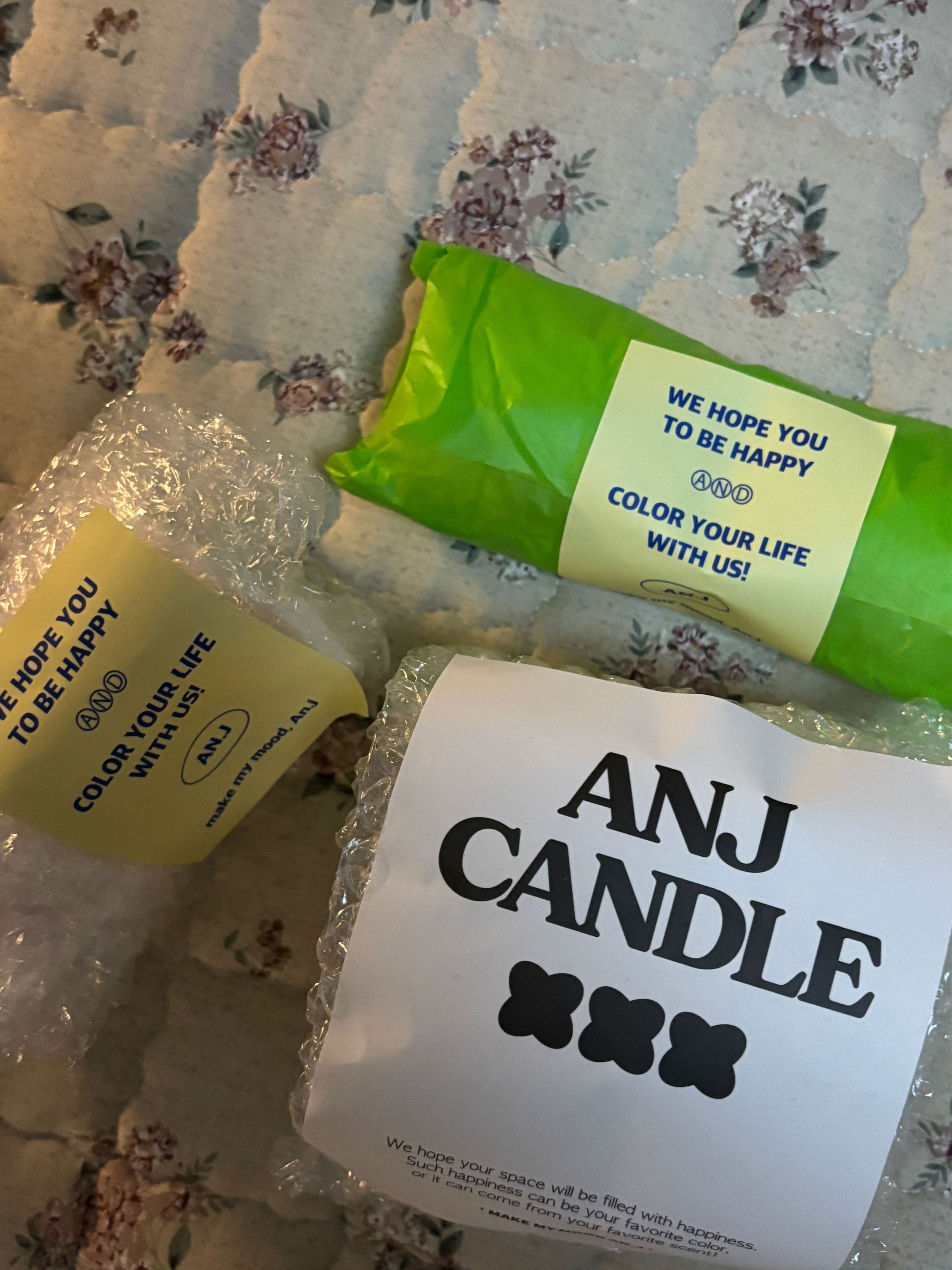 Stretchy Cat Object Candle user photo