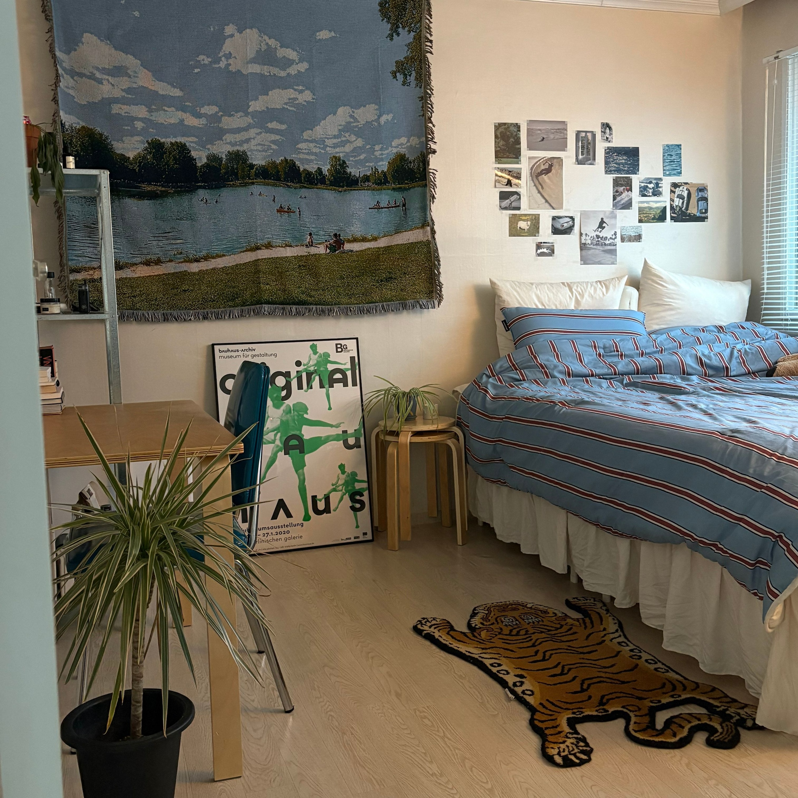 Deep Sleep Stripe All Season Comforter Set user photo