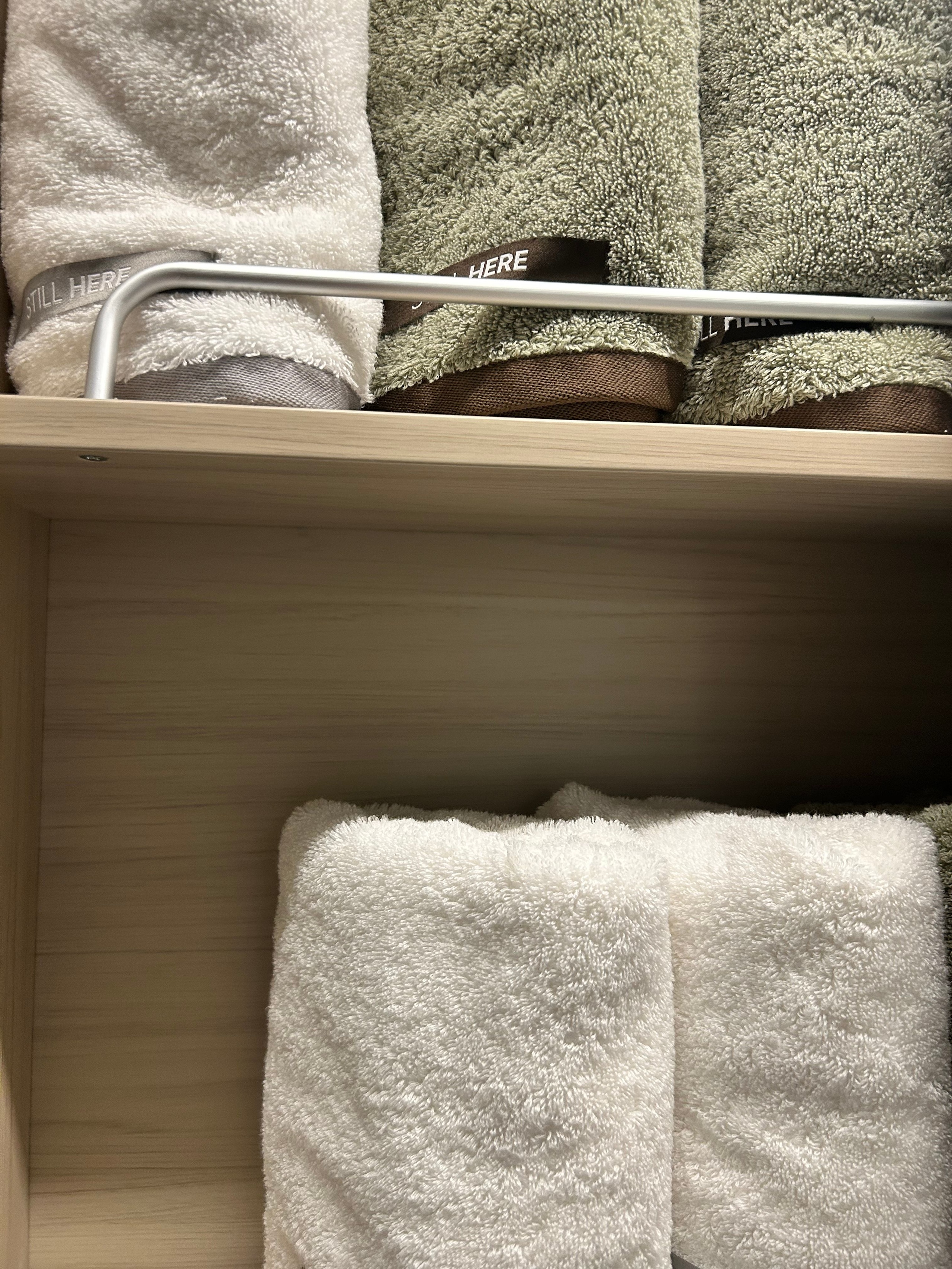 Still Here Stay-Soft Towel Set (10-Pack) user photo