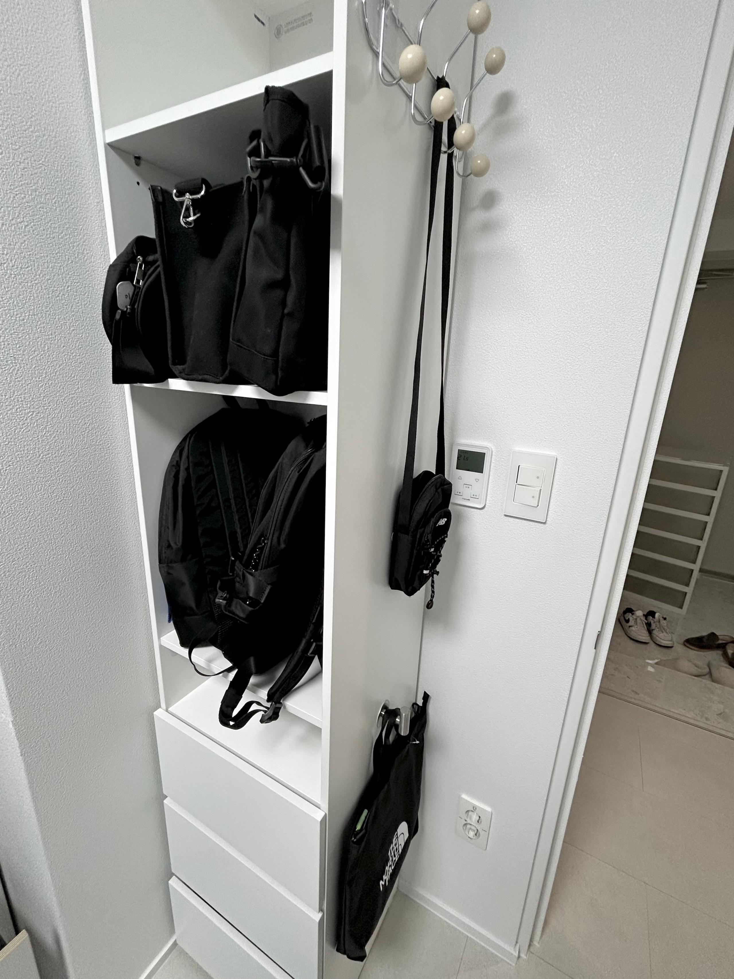 304 Stainless Steel Adhesive T-Shaped Wall Hook user photo