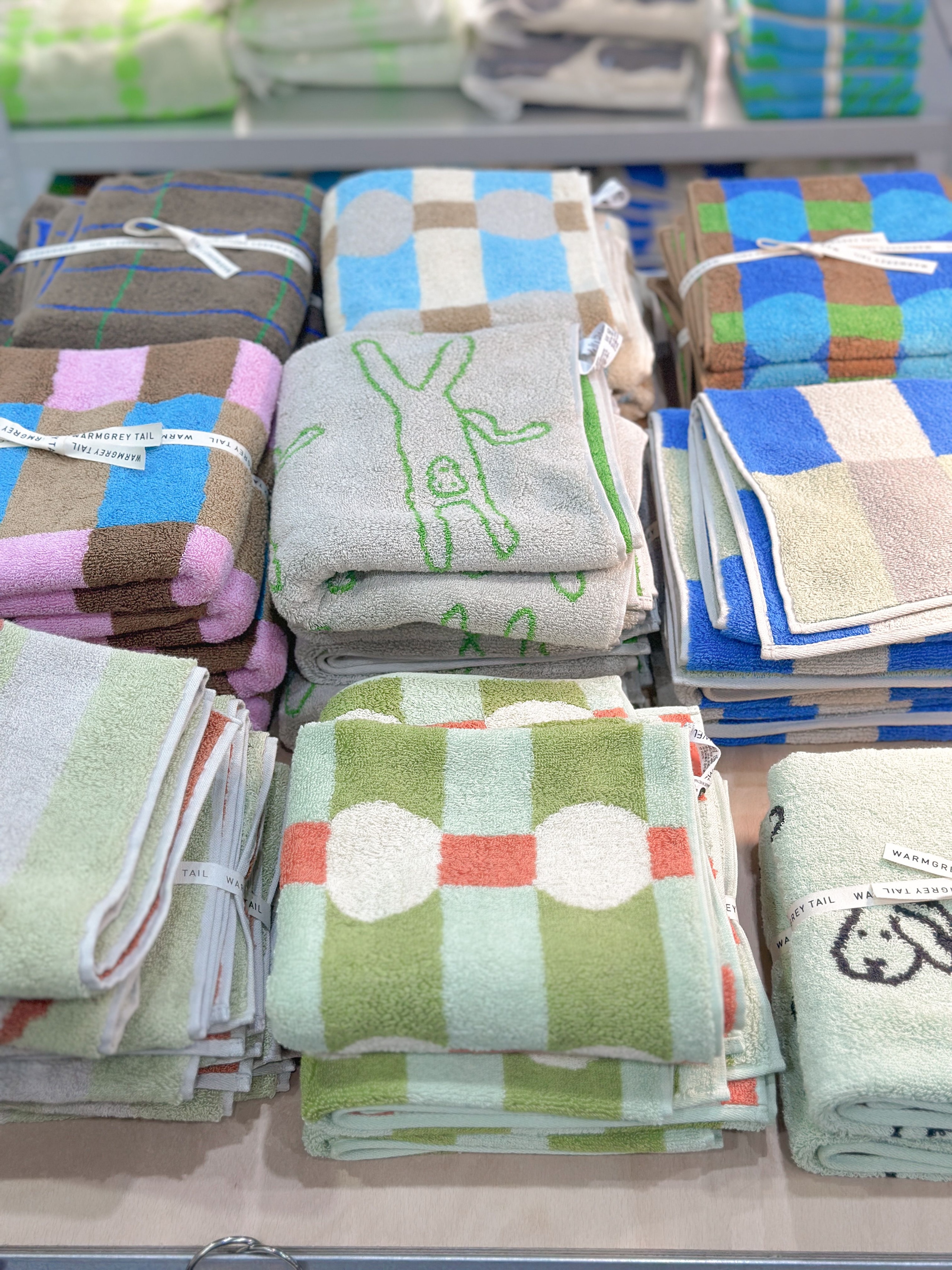 Dot Check Hand Towel user photo