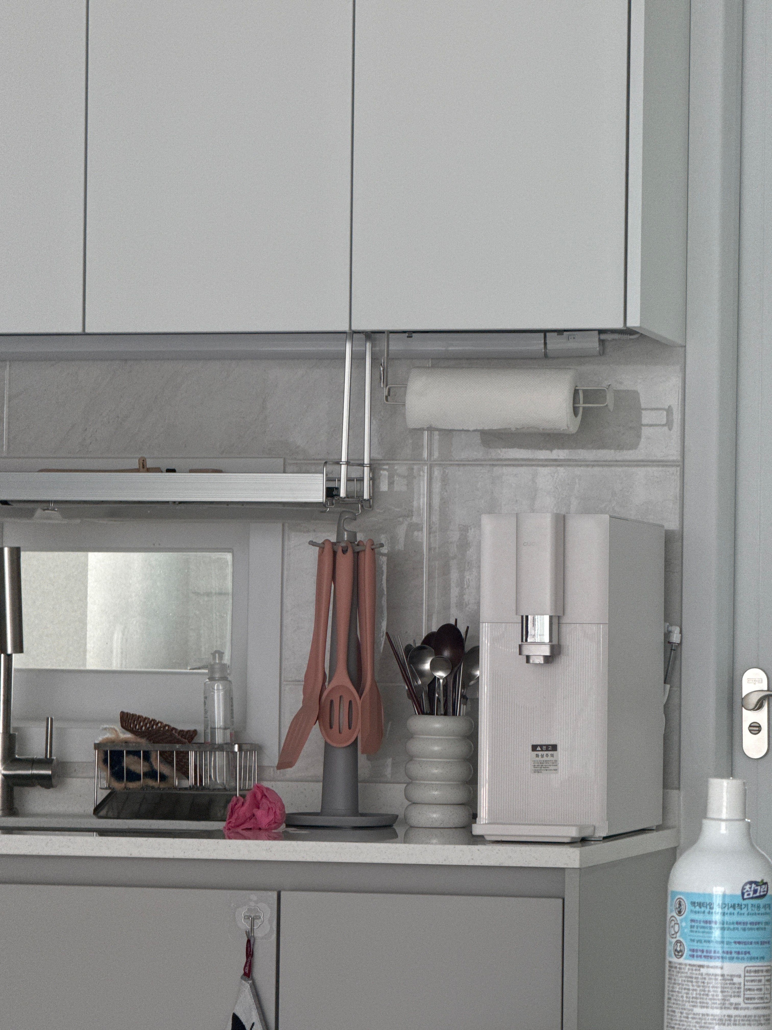 Cloud Ceramic Self-Draining Utensil Holder user photo