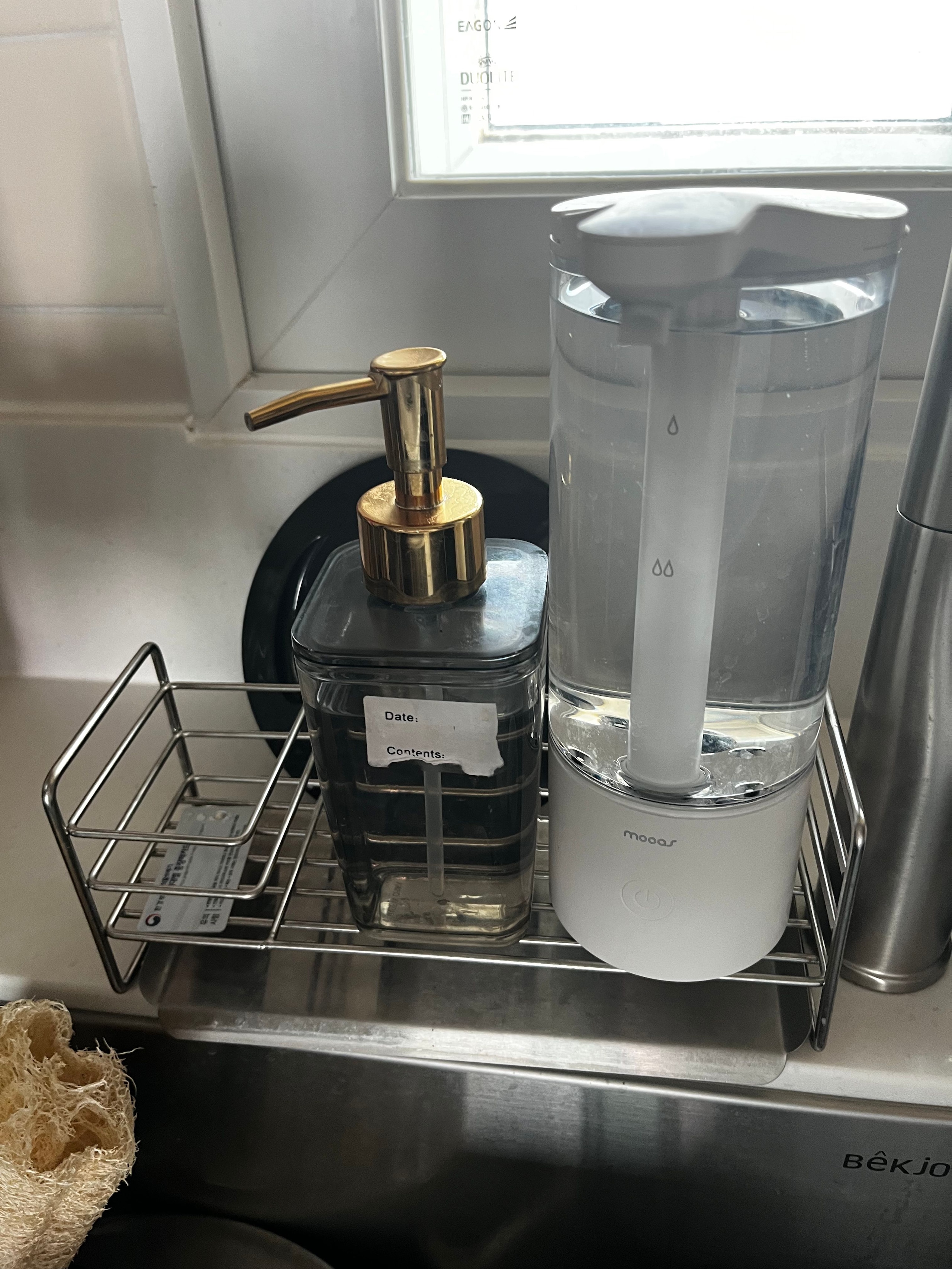 Stainless Steel Sponge Holder with Drain Tray user photo