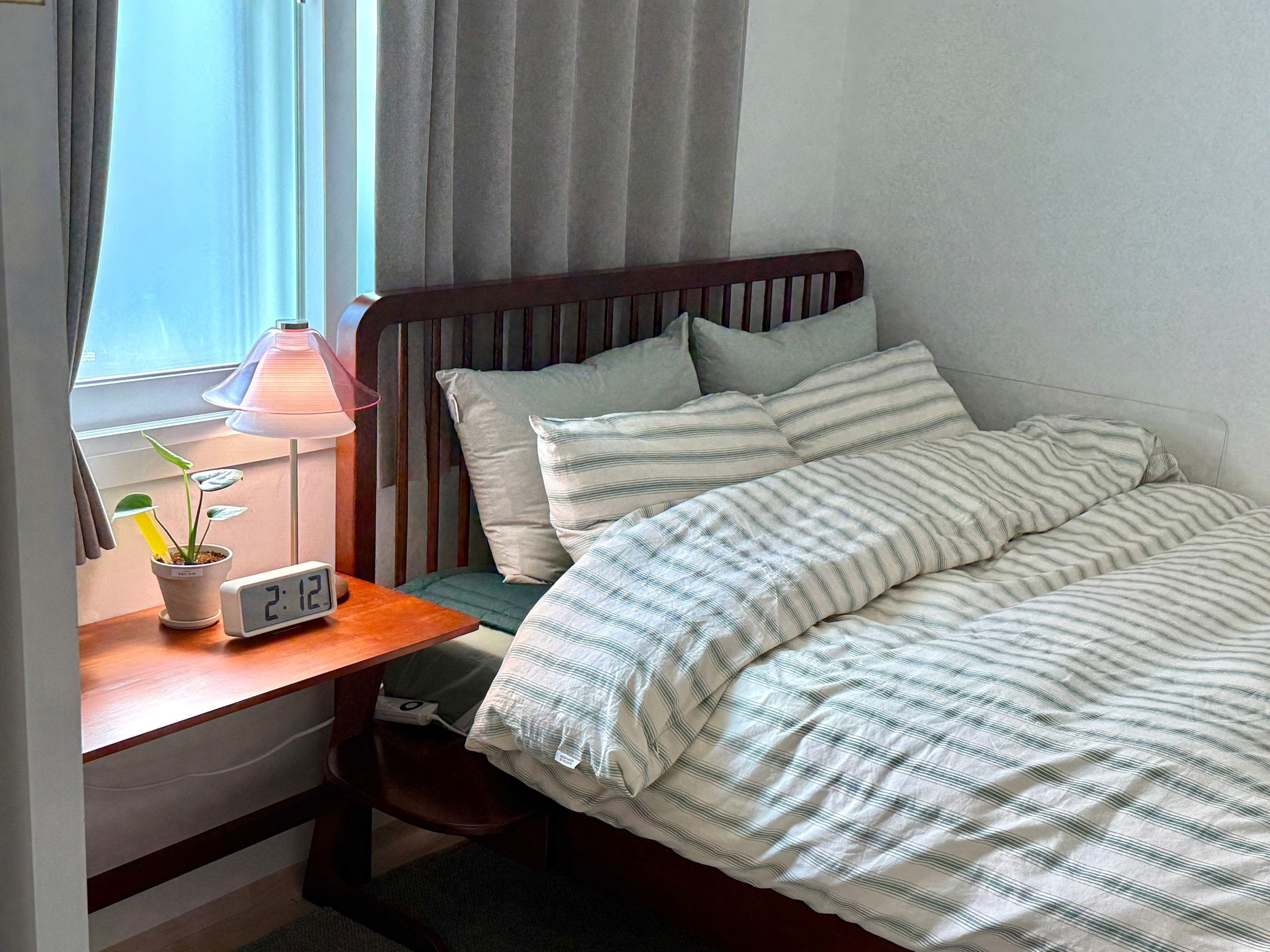 Sori Solid Wood Side Table user photo